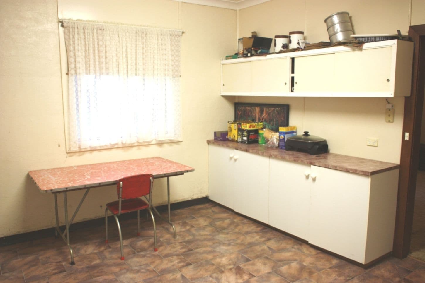 94 Whiteman Avenue, YOUNG NSW 2594, Young - Thumbnail 3