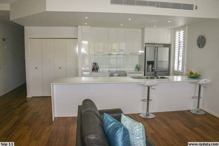 31 Loder Street, BIGGERA WATERS QLD 4216, Biggera Waters - Thumbnail 3