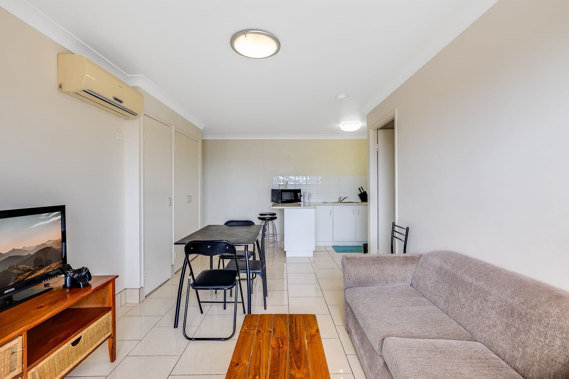 1-3 Uniplaza Court, Kearneys Spring QLD 4350, Kearneys Spring - Thumbnail 2