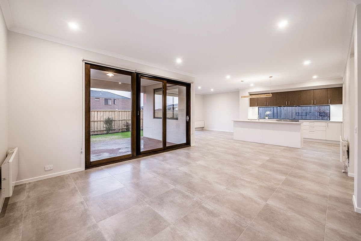 7 Carberry Drive, Clyde North VIC 3978, Clyde North - Thumbnail 8