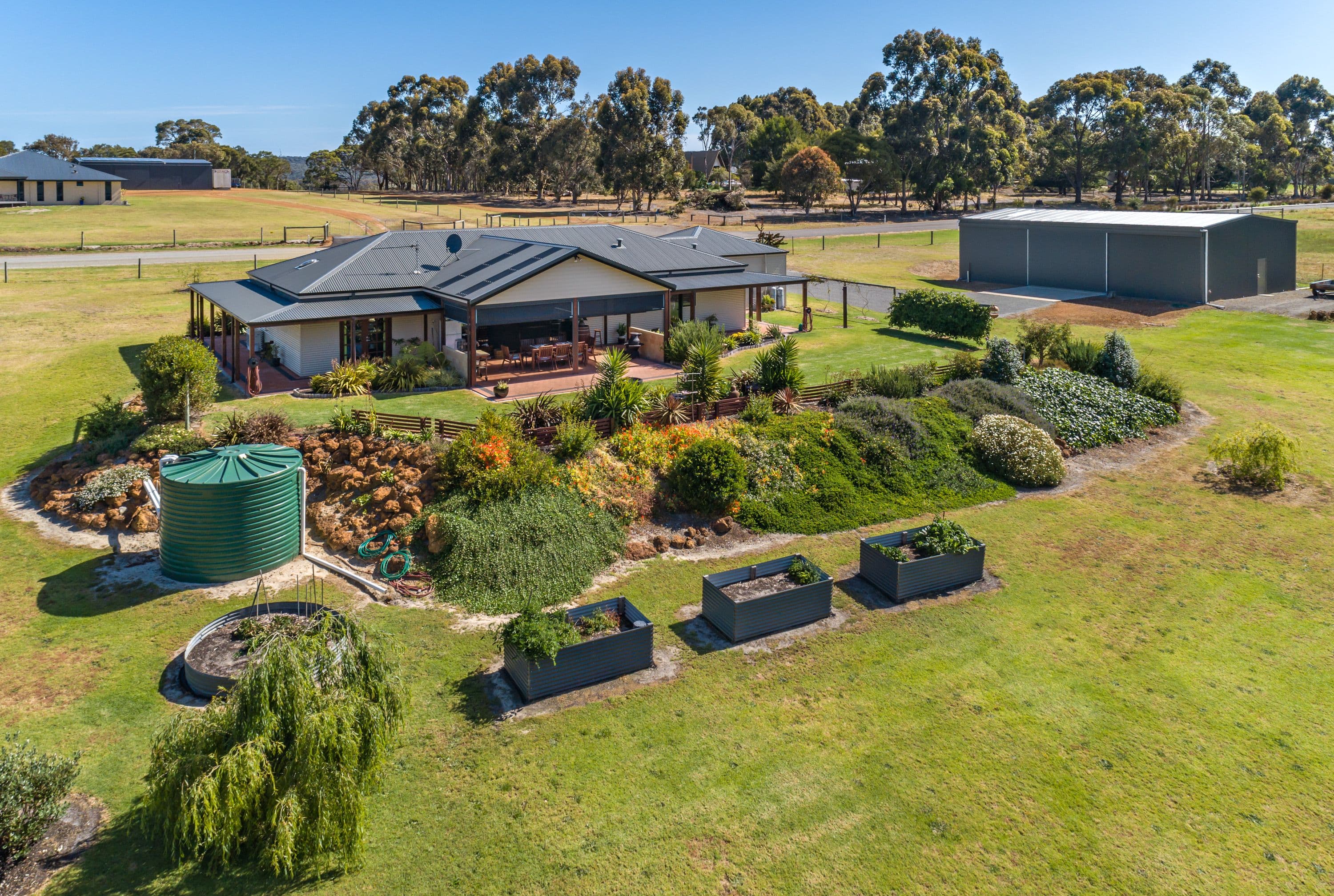 331 Lowanna Drive, Marbelup WA 6330, Marbelup - Thumbnail 2