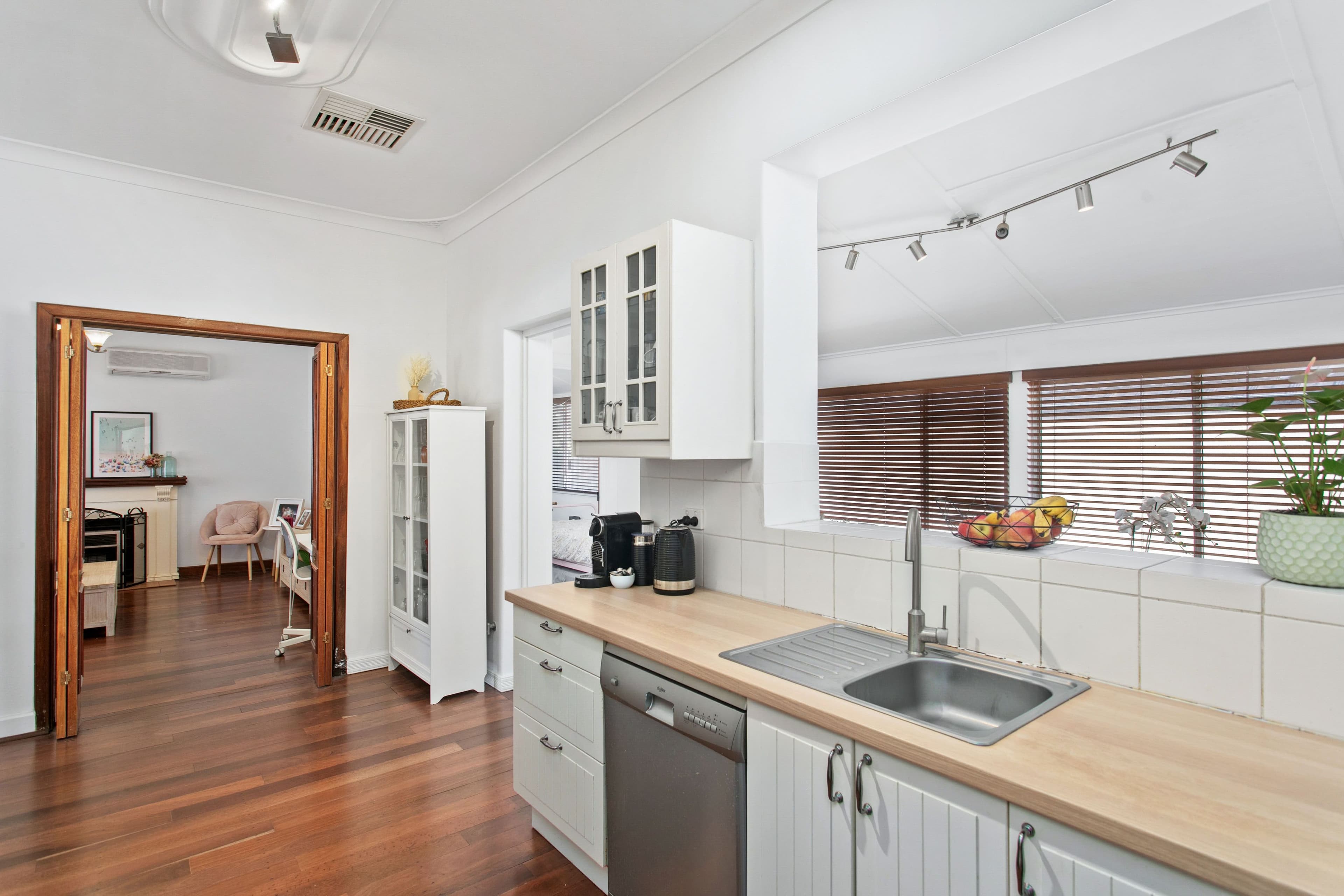 20 Spencer Avenue, Yokine WA 6060, Yokine - Thumbnail 4
