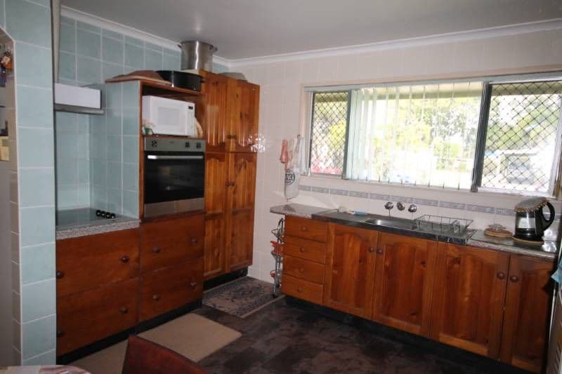 29 Endeavour Street, DECEPTION BAY QLD 4508, Deception Bay - Thumbnail 3