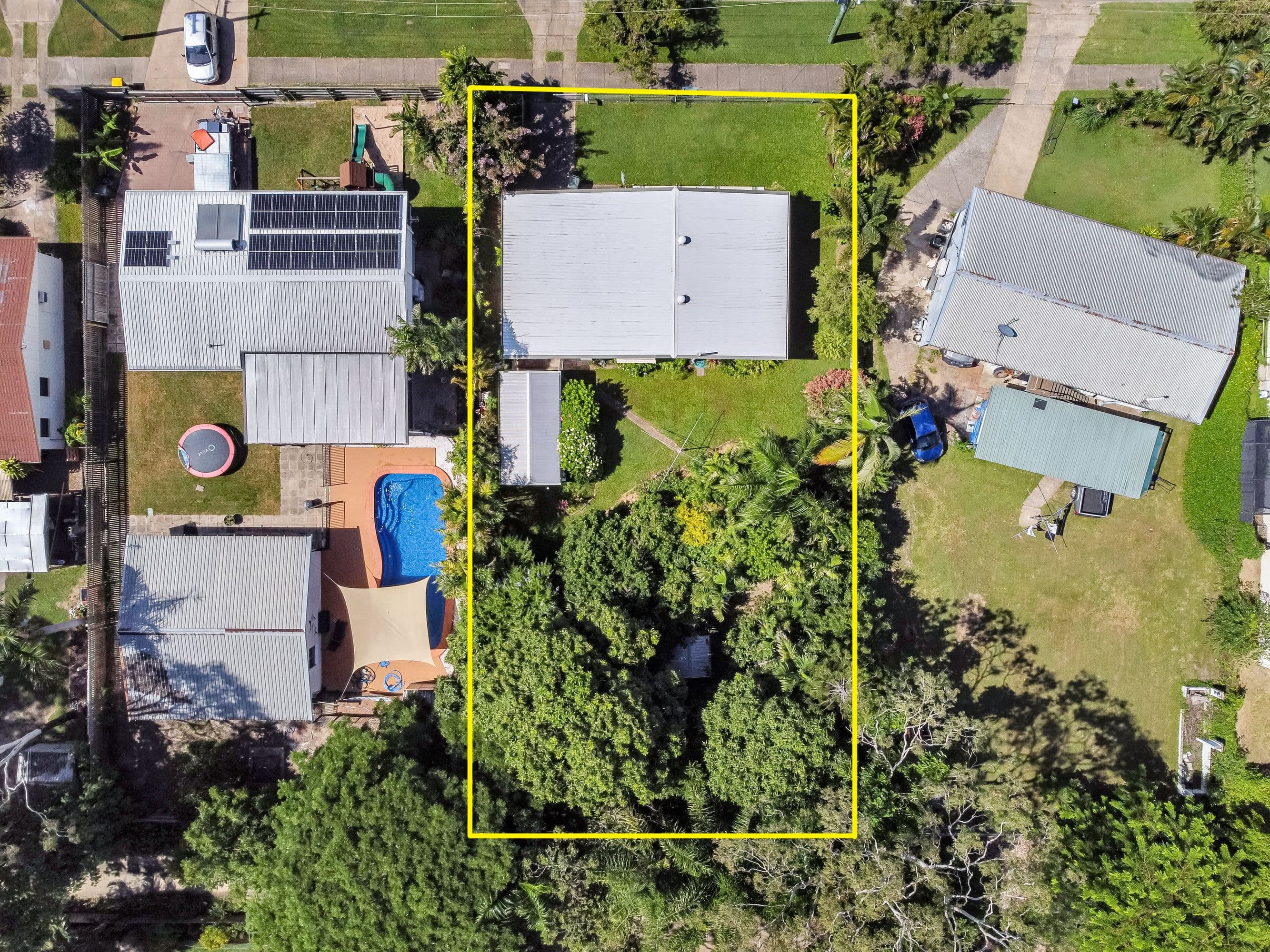 15 Dollview Avenue, Rasmussen QLD 4815, Rasmussen - Thumbnail 2