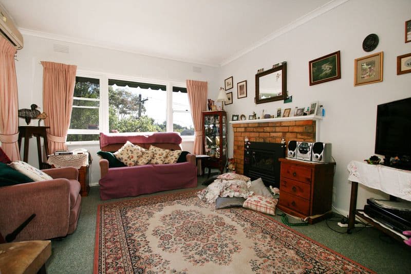 10 Hermitage Street, LILYDALE VIC 3140, Lilydale - Thumbnail 2