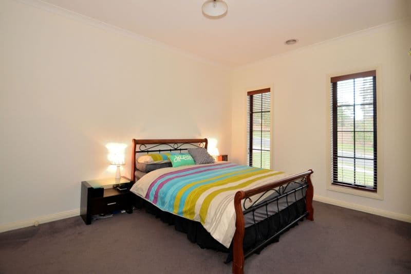 52 Beaconsfield Road, BRIAR HILL VIC 3088, Briar Hill - Thumbnail 6
