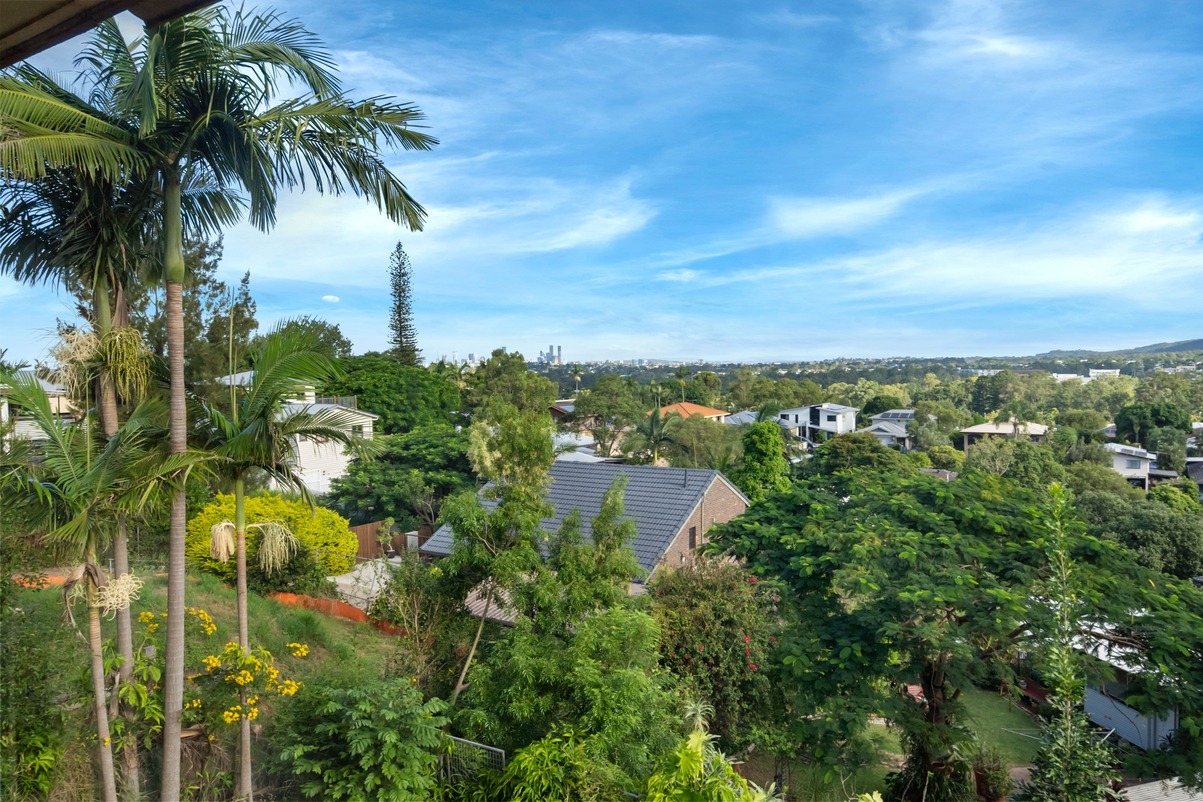 854 South Pine Road, Everton Park QLD 4053, Everton Park - Thumbnail 2