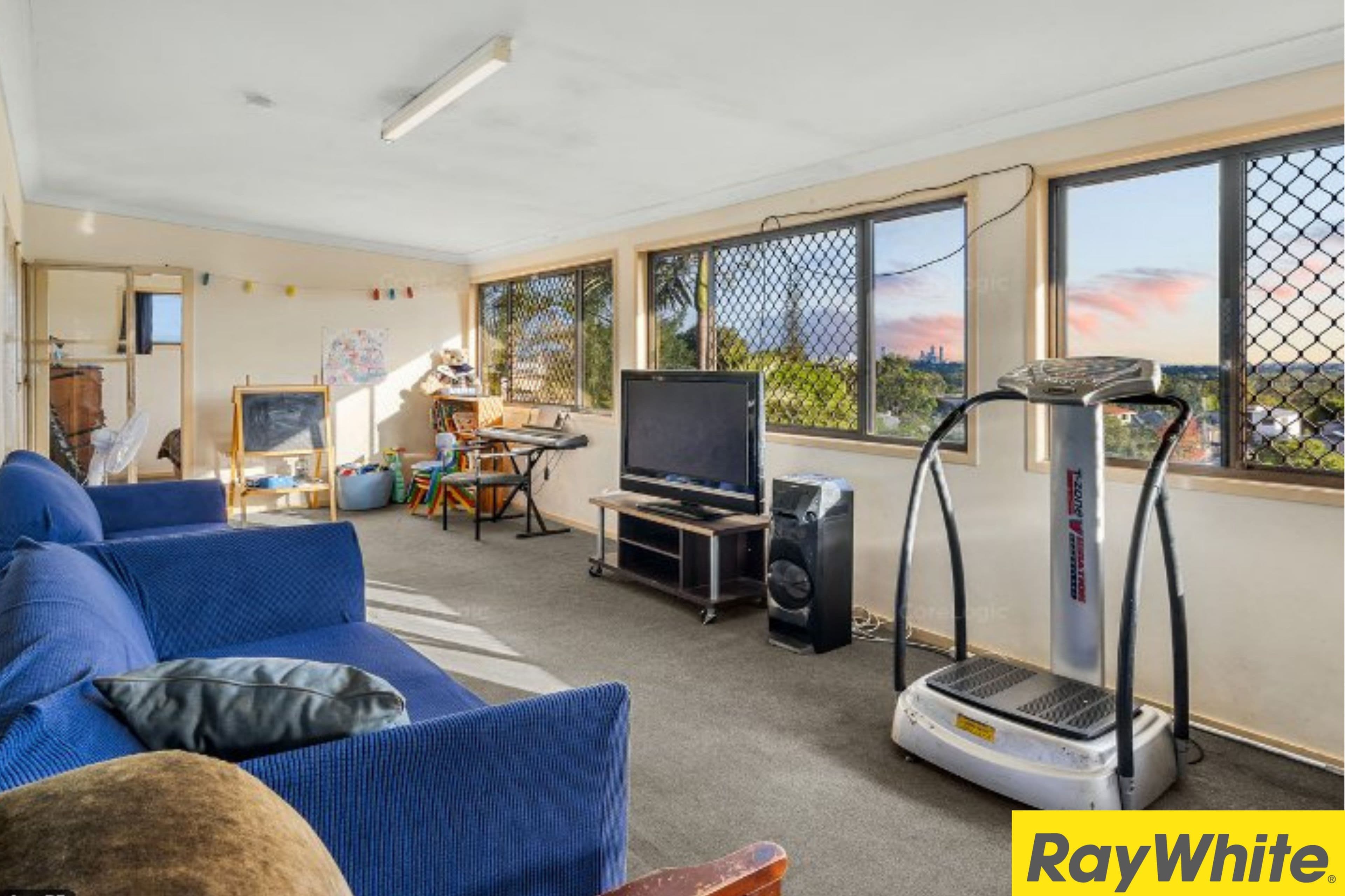 854 South Pine Road, Everton Park QLD 4053, Everton Park - Thumbnail 6