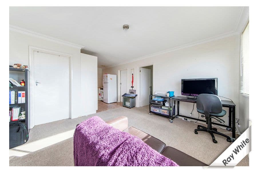 40 Fairmount Crescent, Karabar - Thumbnail 3