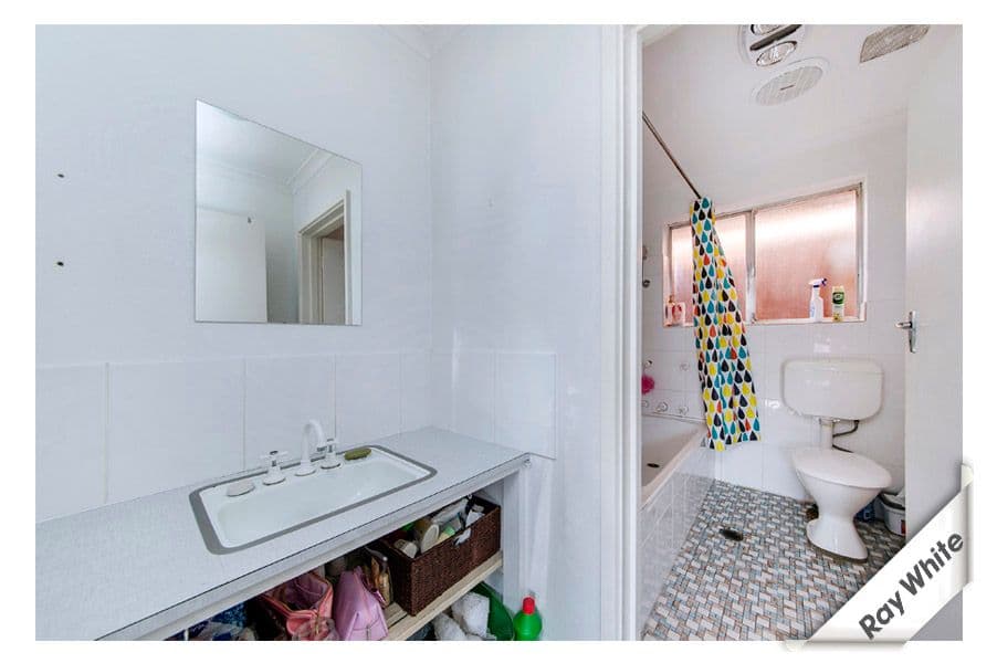 40 Fairmount Crescent, Karabar - Thumbnail 4