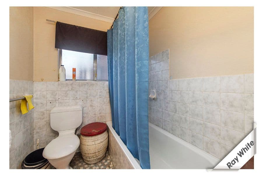 40 Fairmount Crescent, Karabar - Thumbnail 8