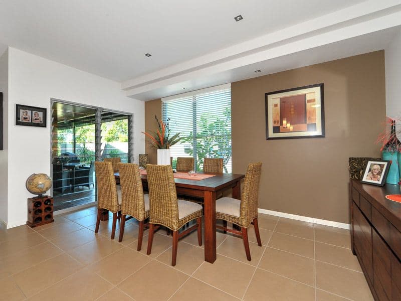 23 Parkview Place, Oyster Cove, Helensvale QLD 4212, Helensvale - Thumbnail 4