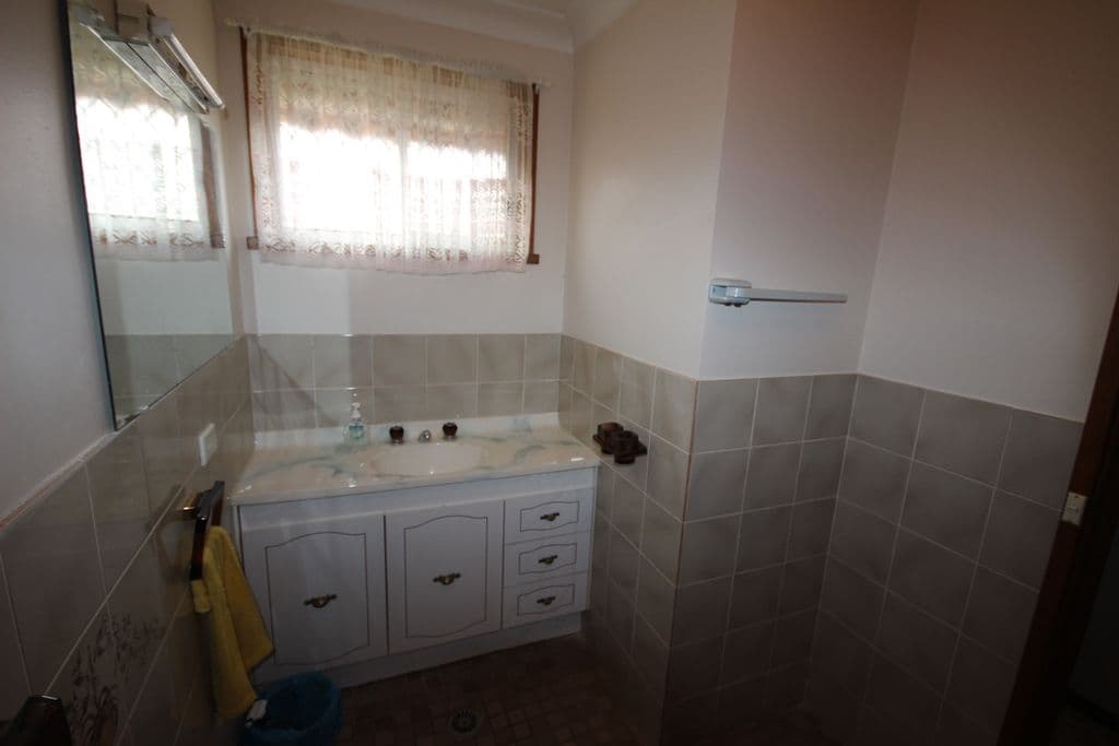 53 Susanne Street, Tamworth NSW 2340, South Tamworth - Thumbnail 8