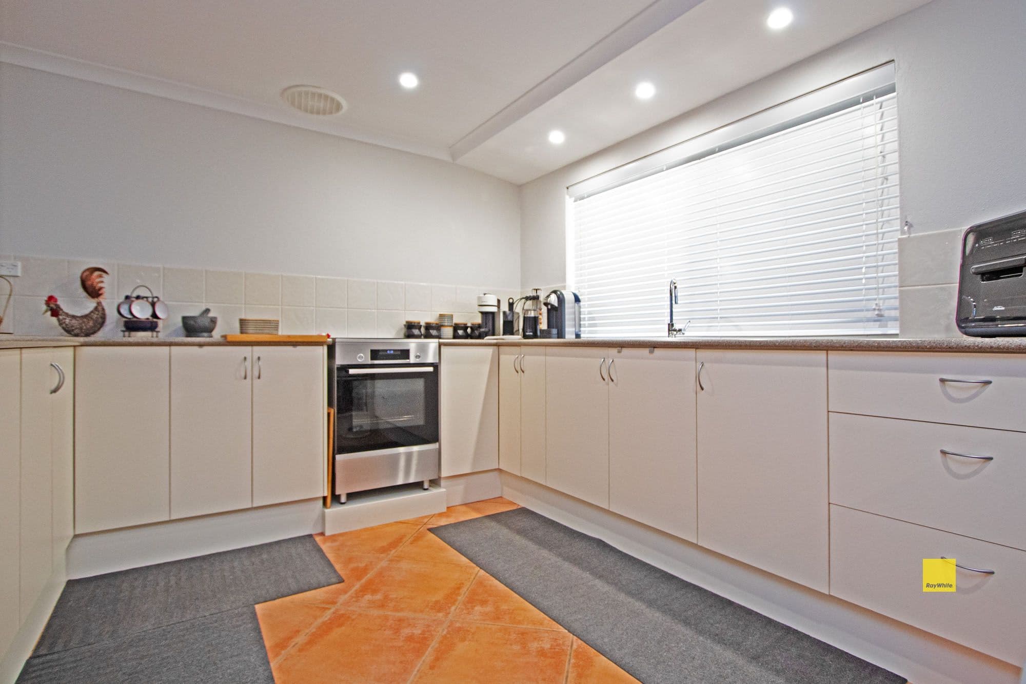 34 Ward Street, Jurien Bay WA 6516, Jurien Bay - Thumbnail 2