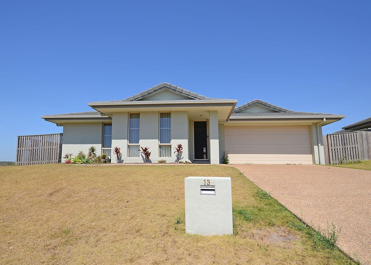 13 Parkhill Avenue, WONDUNNA QLD 4655, Wondunna - Image 1