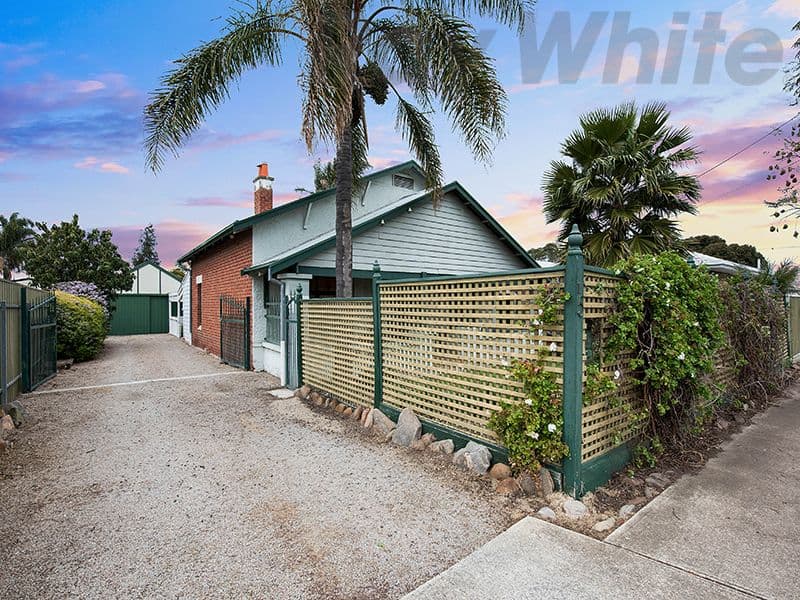 15 Hallville Street, Seaton SA 5023, Seaton - Thumbnail 2
