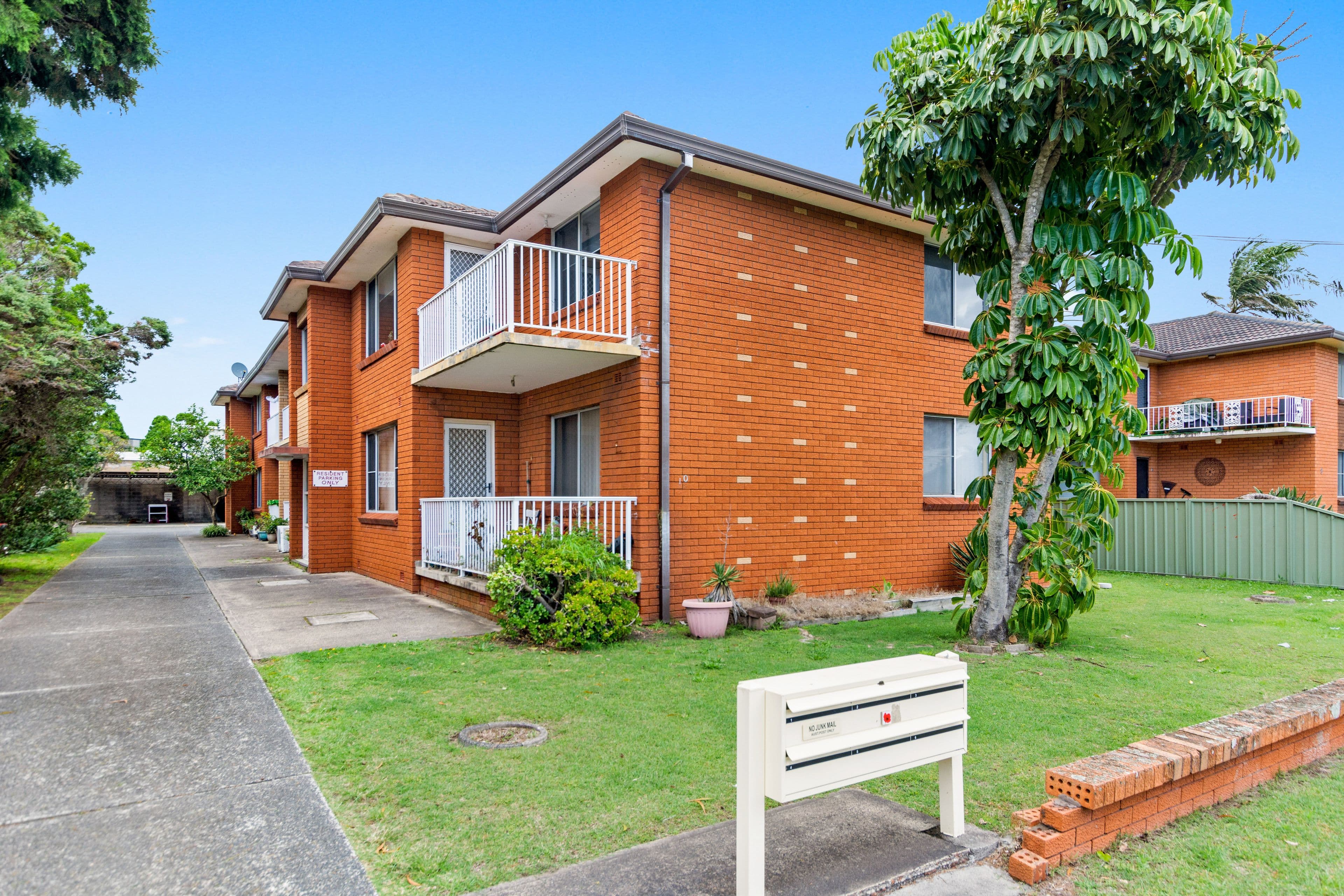 4/10 Peterborough Avenue, Lake Illawarra NSW 2528, Lake Illawarra - Image 1