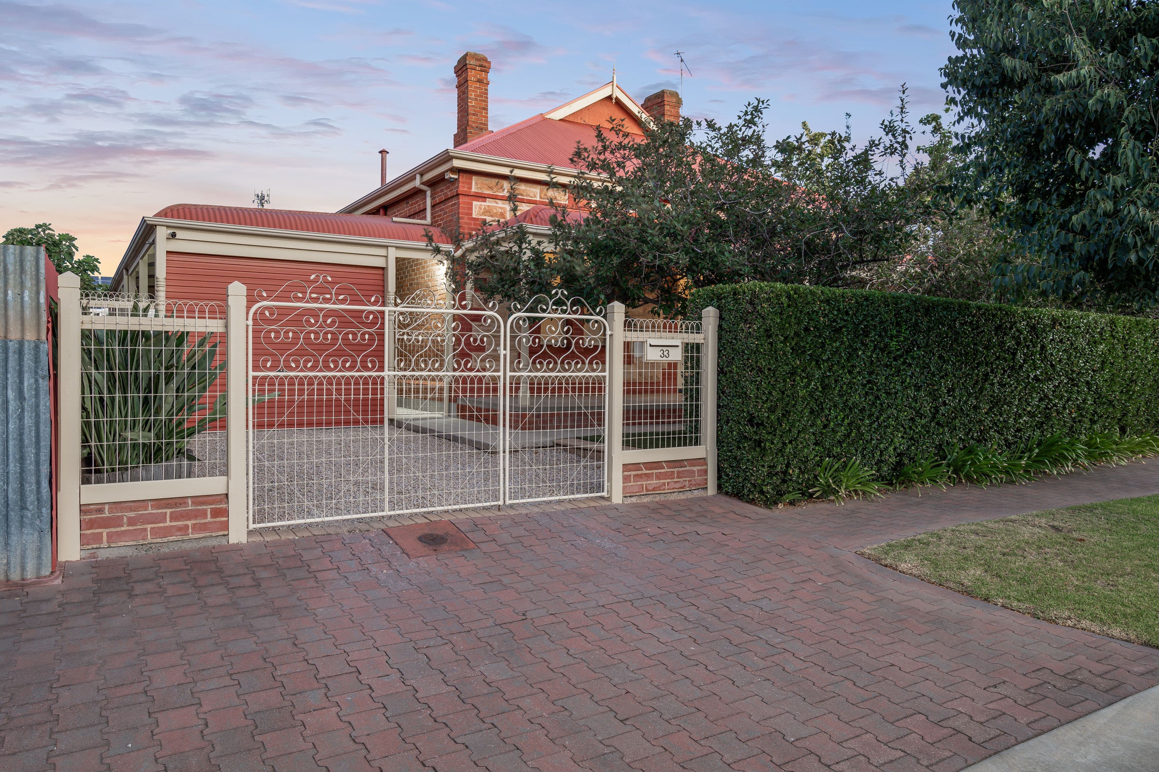 33 Clifford Street, Prospect SA 5082, Prospect - Thumbnail 2