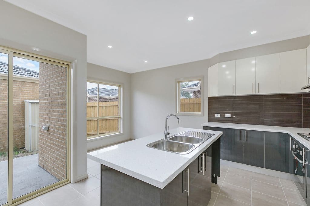 4 Rosamond Way, Epping VIC 3076, Epping - Thumbnail 4