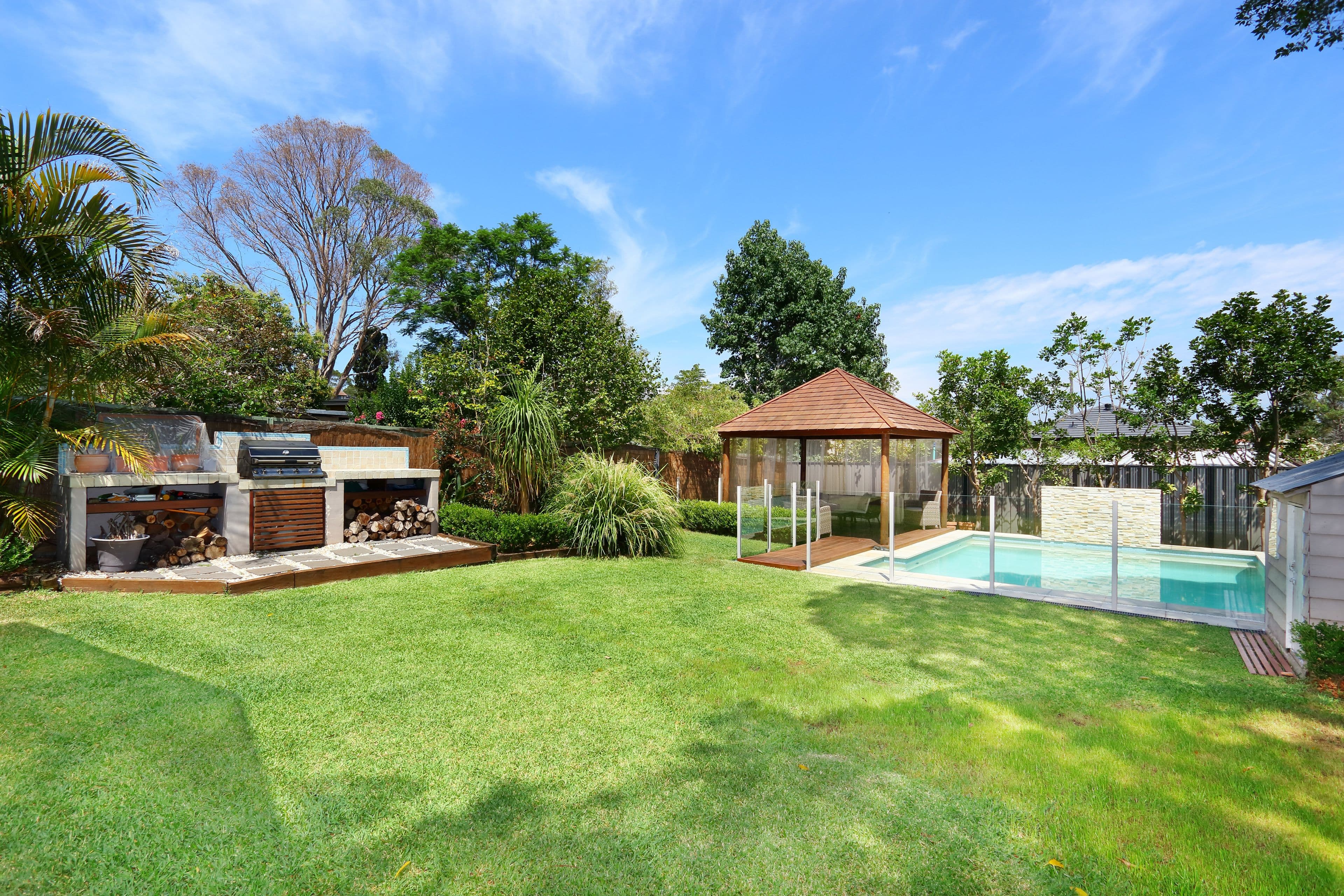 40 Gungah Bay Road, Oatley - Image 1