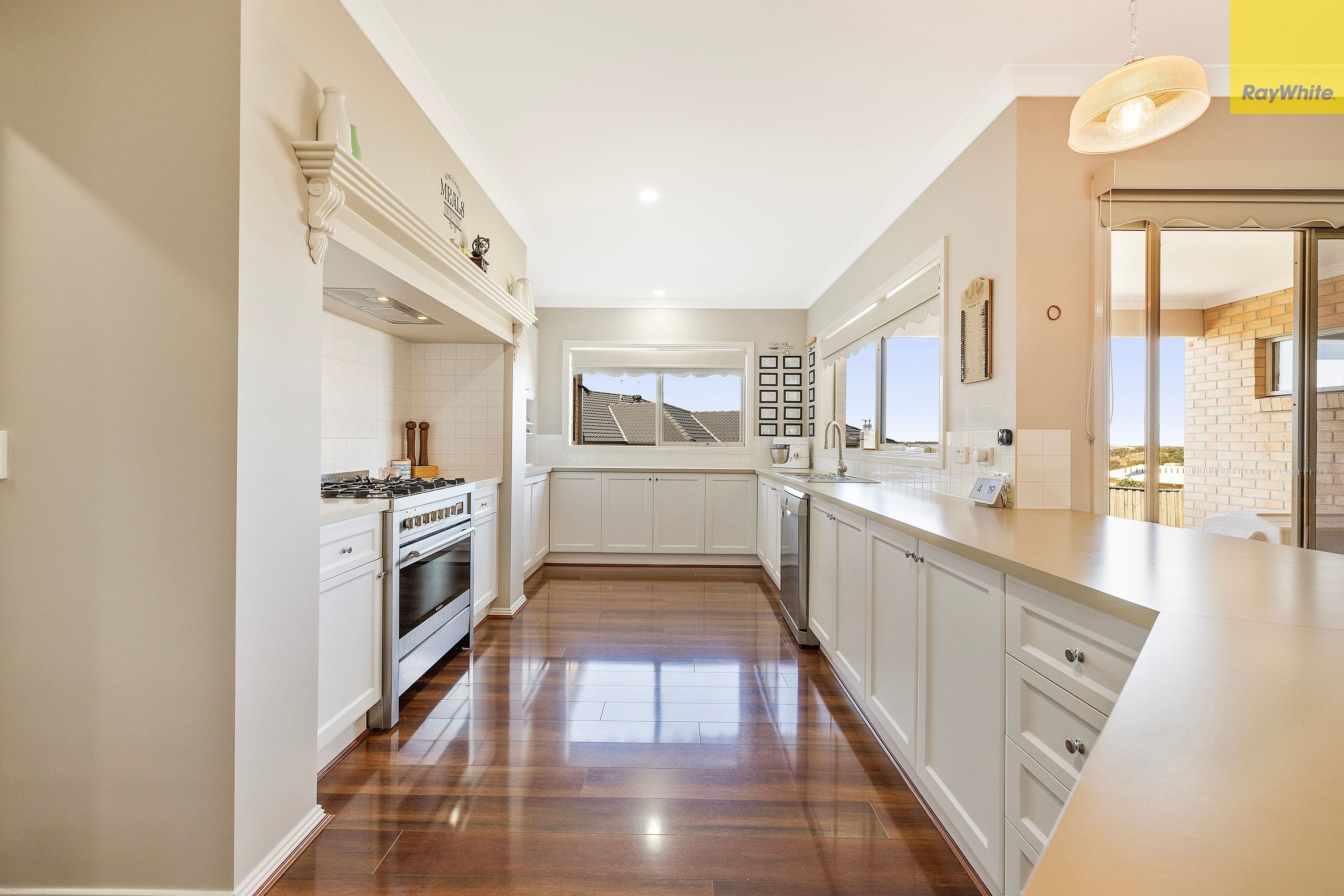 17 Currington Crescent, Darley VIC 3340, Darley - Thumbnail 3