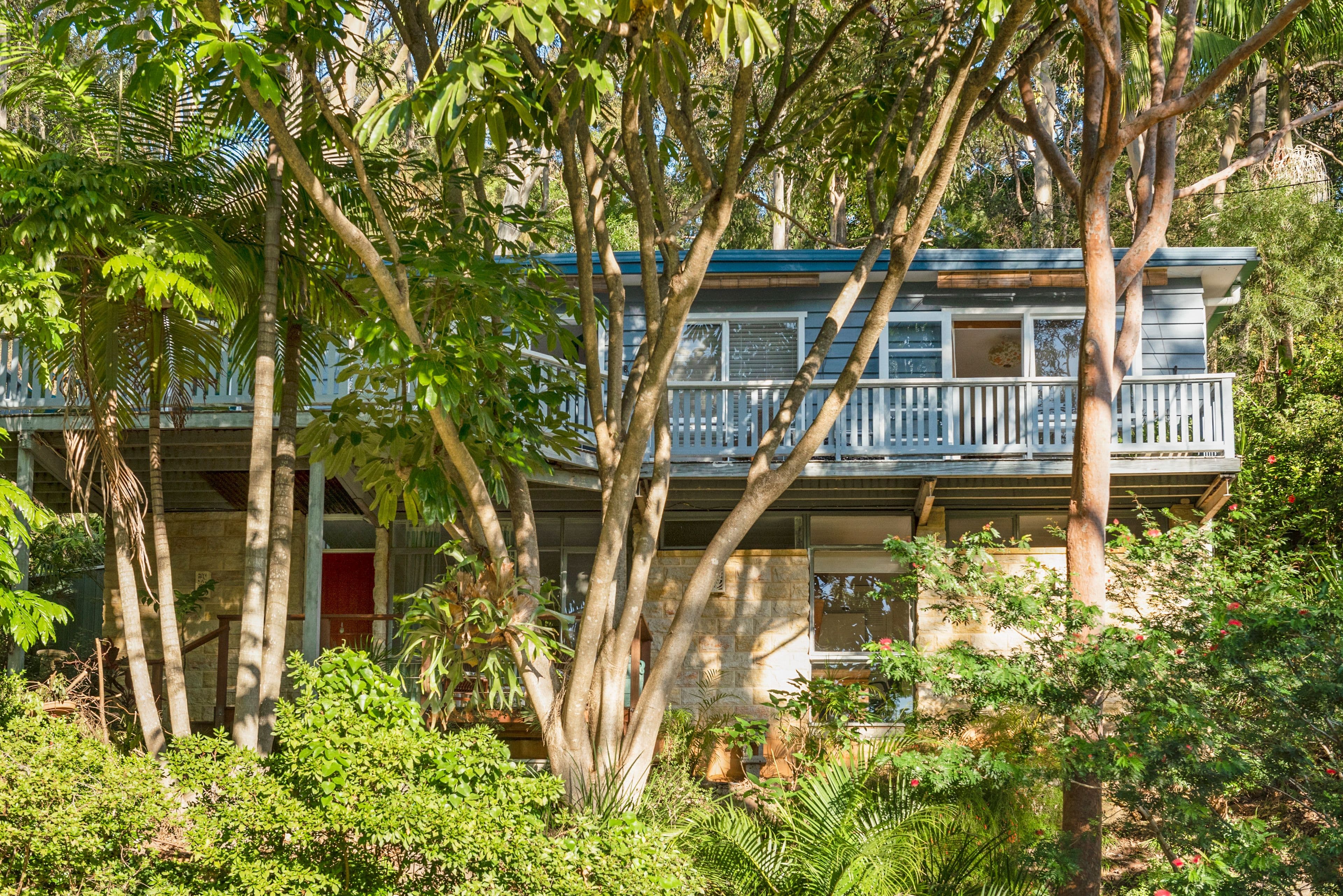 6 Cannes Drive, Avalon Beach NSW 2107, Avalon Beach - Image 1