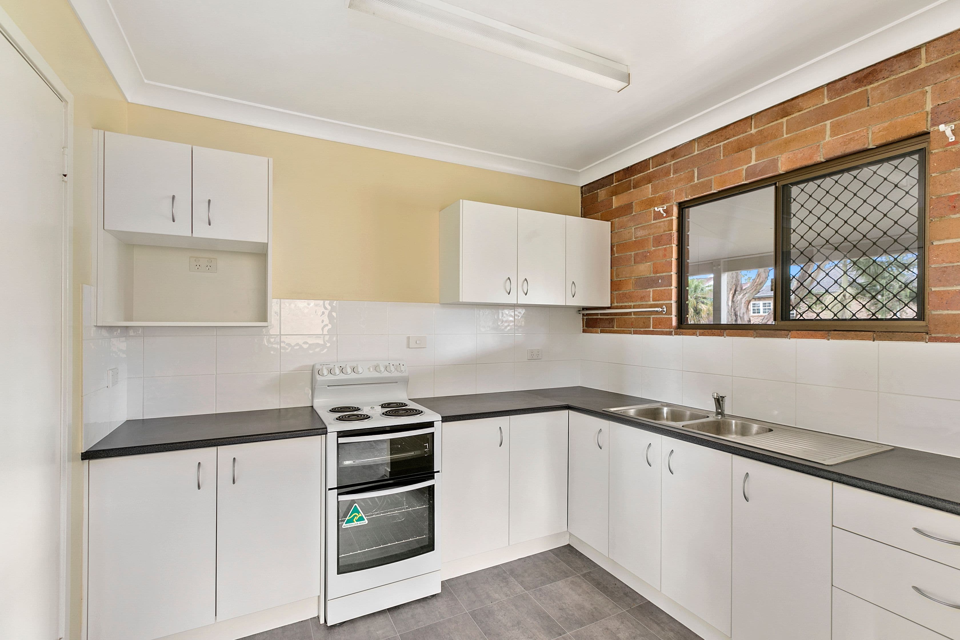 60 Ormonde Road, Yeronga QLD 4104, Yeronga - Thumbnail 3