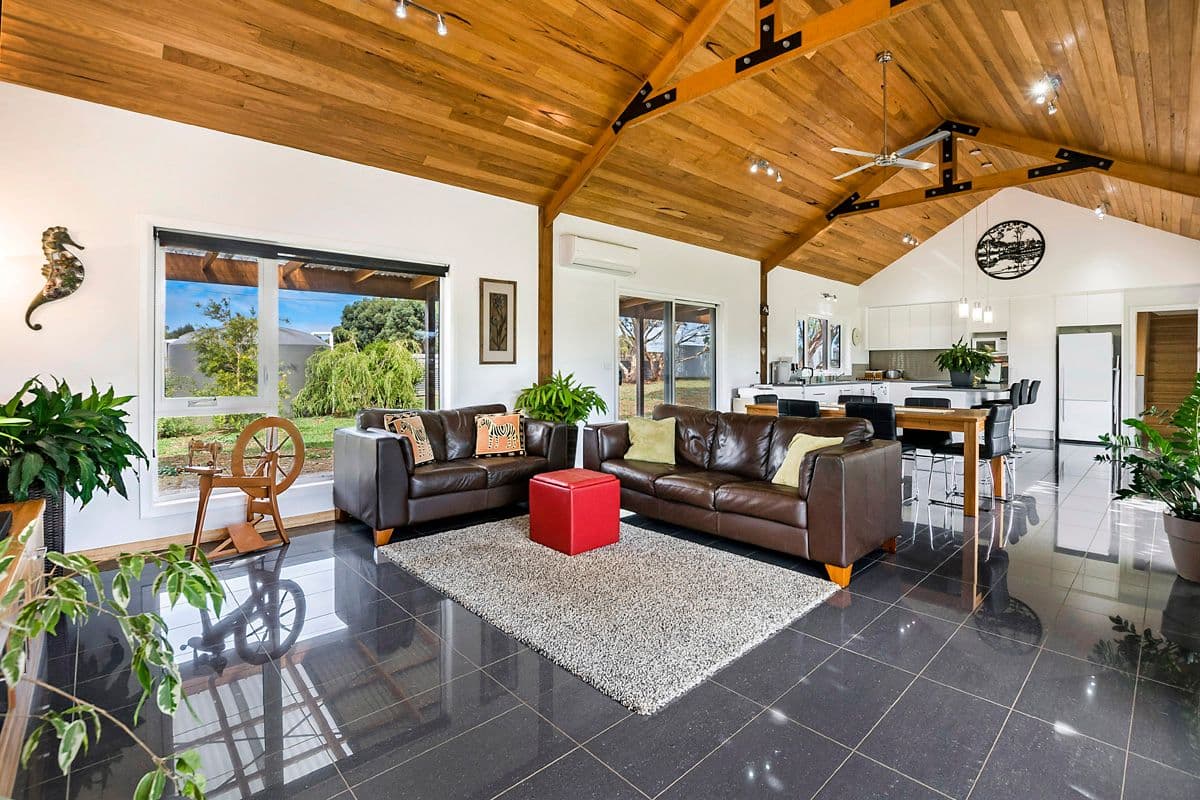 378 Koroit-Port Fairy Road, Crossley VIC 3283, Crossley - Thumbnail 5