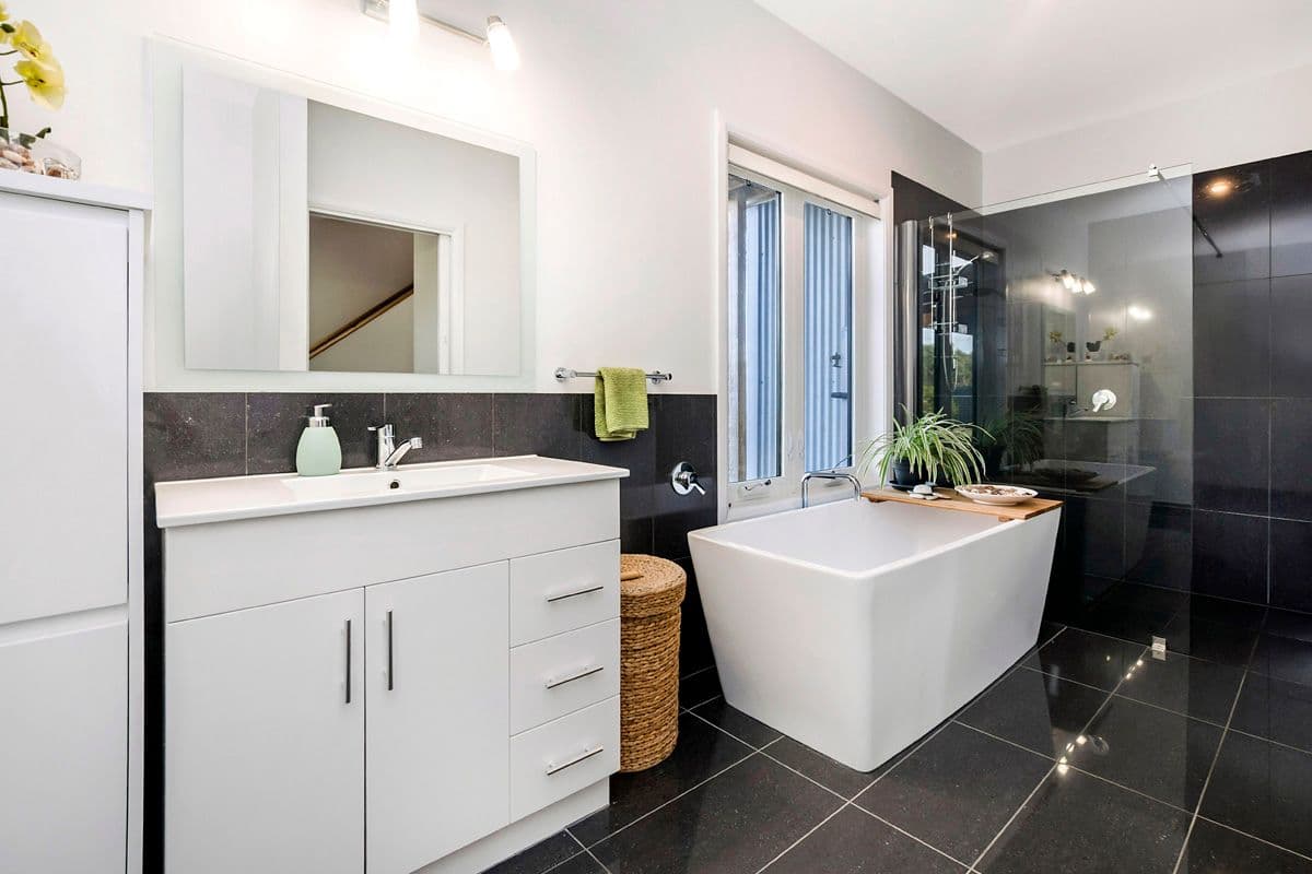 378 Koroit-Port Fairy Road, Crossley VIC 3283, Crossley - Thumbnail 7