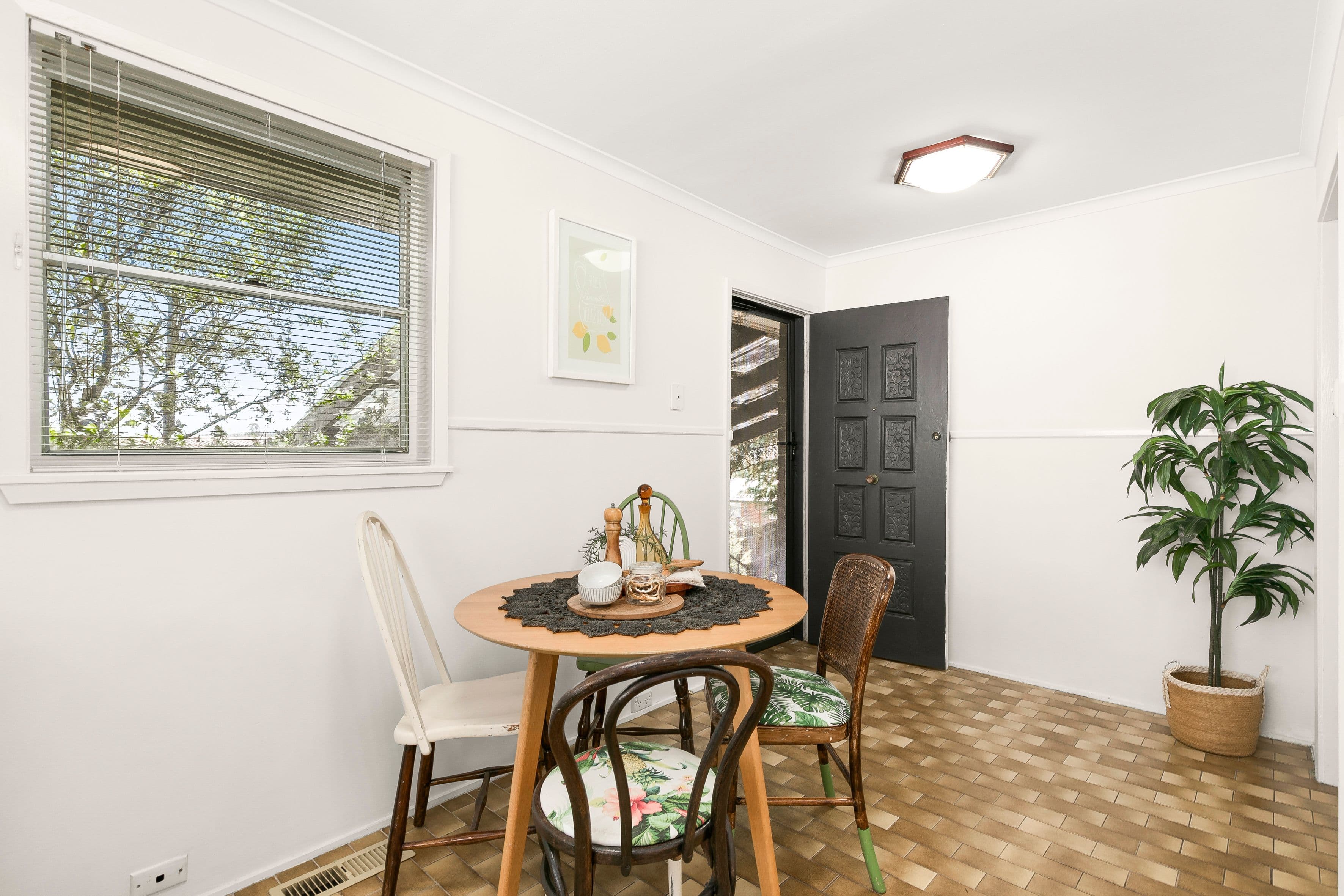 22 Hendricks Crescent, Jacana VIC 3047, Jacana - Thumbnail 5