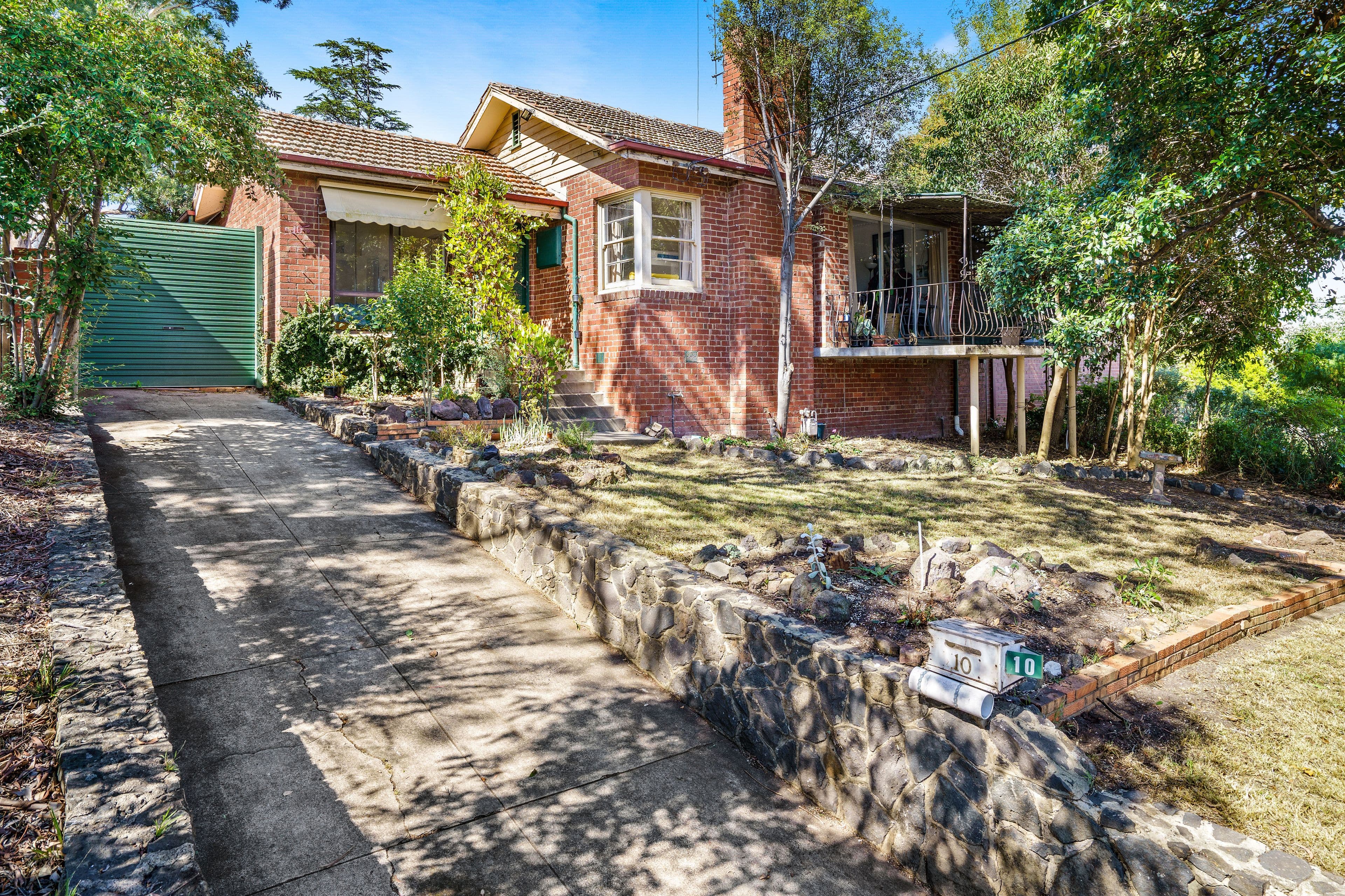 10 St Andrews Avenue, Rosanna VIC 3084, Rosanna - Image 1