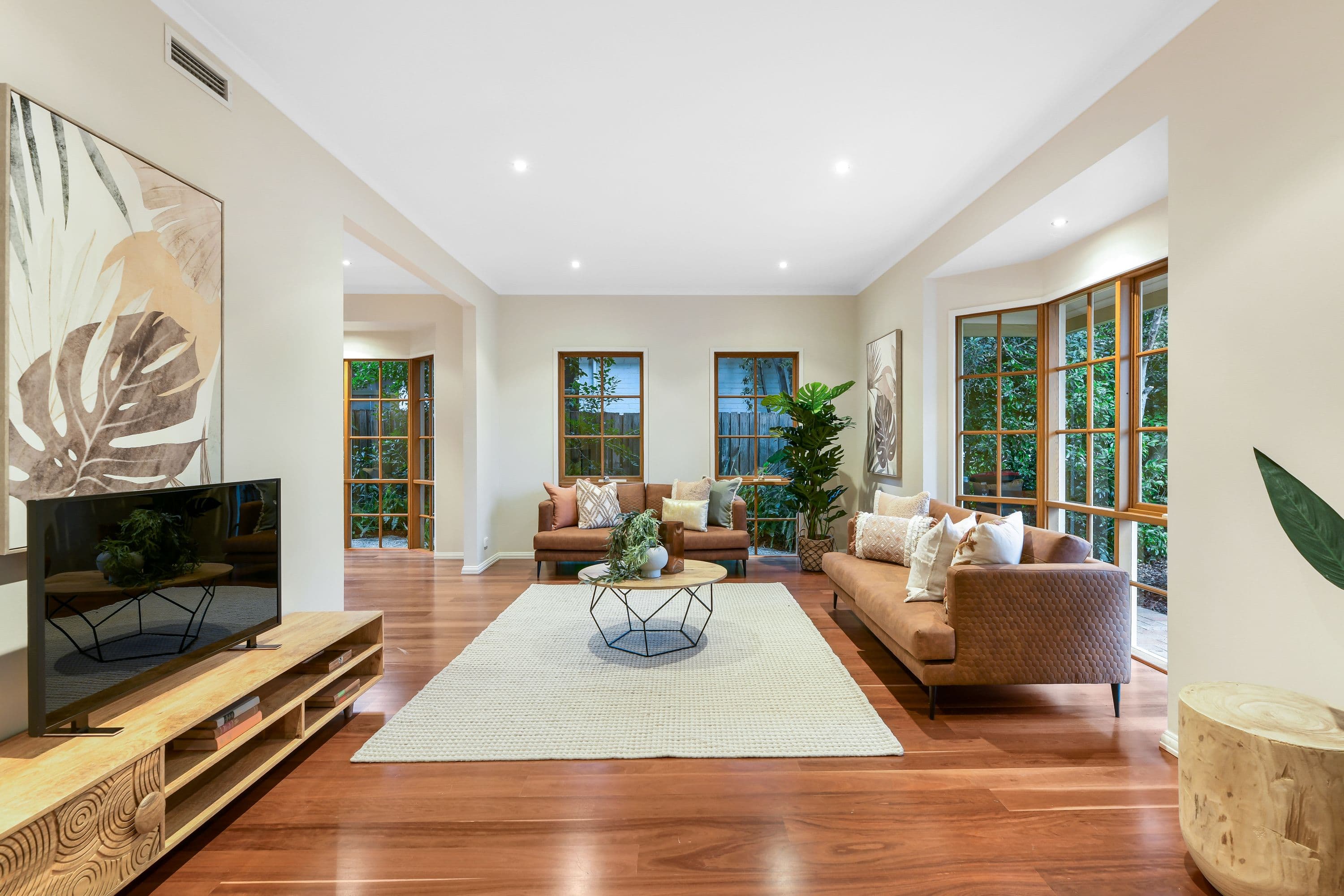 17 Kemp Avenue, Mount Waverley VIC 3149, Mount Waverley - Thumbnail 2