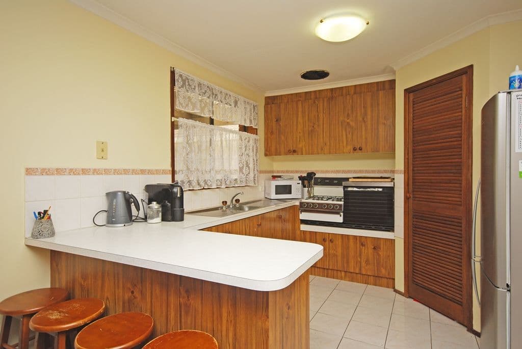 85 Marie Crescent, WENDOUREE VIC 3355, Wendouree - Thumbnail 4