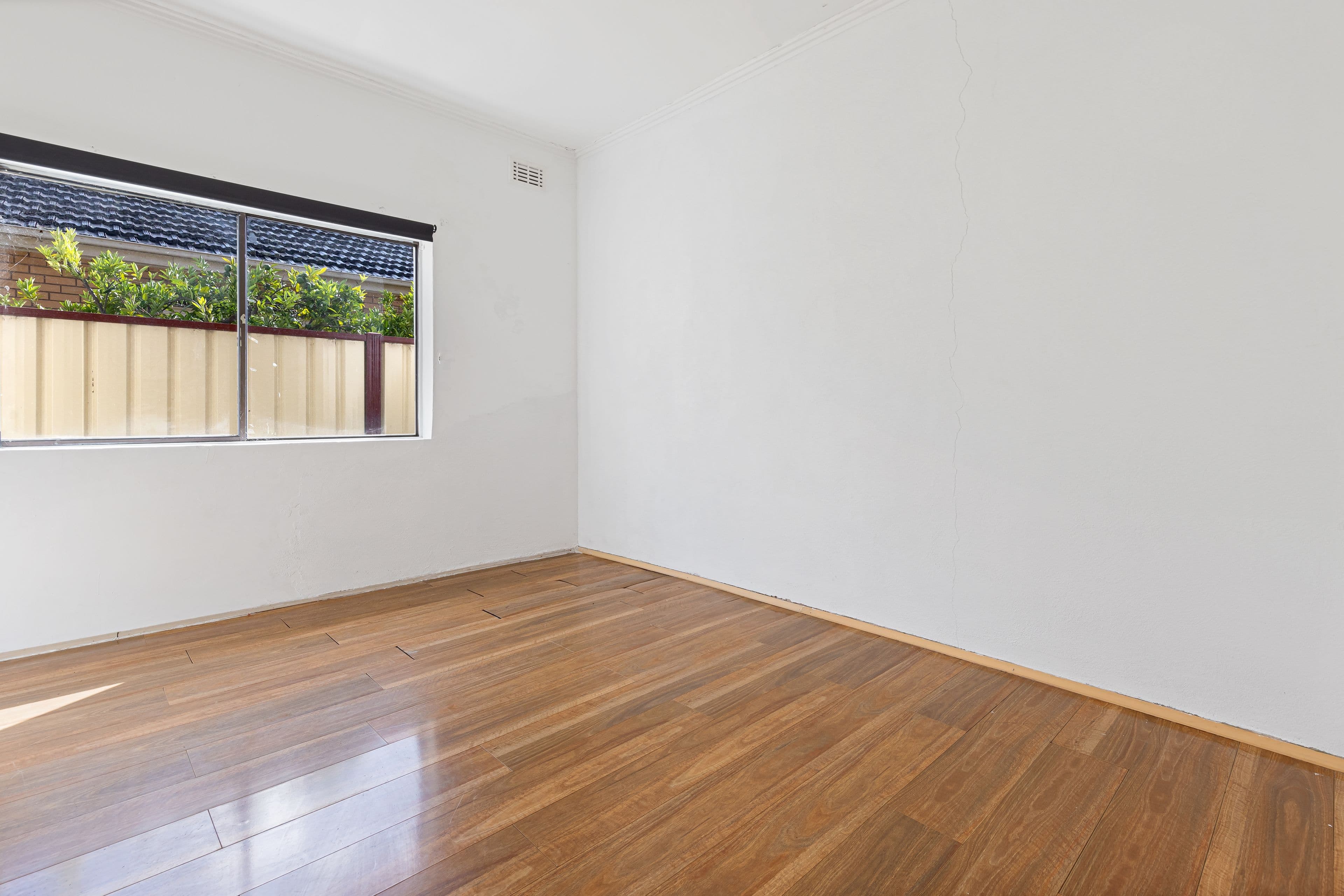 14 Erica Avenue, St Albans VIC 3021, St Albans - Thumbnail 4