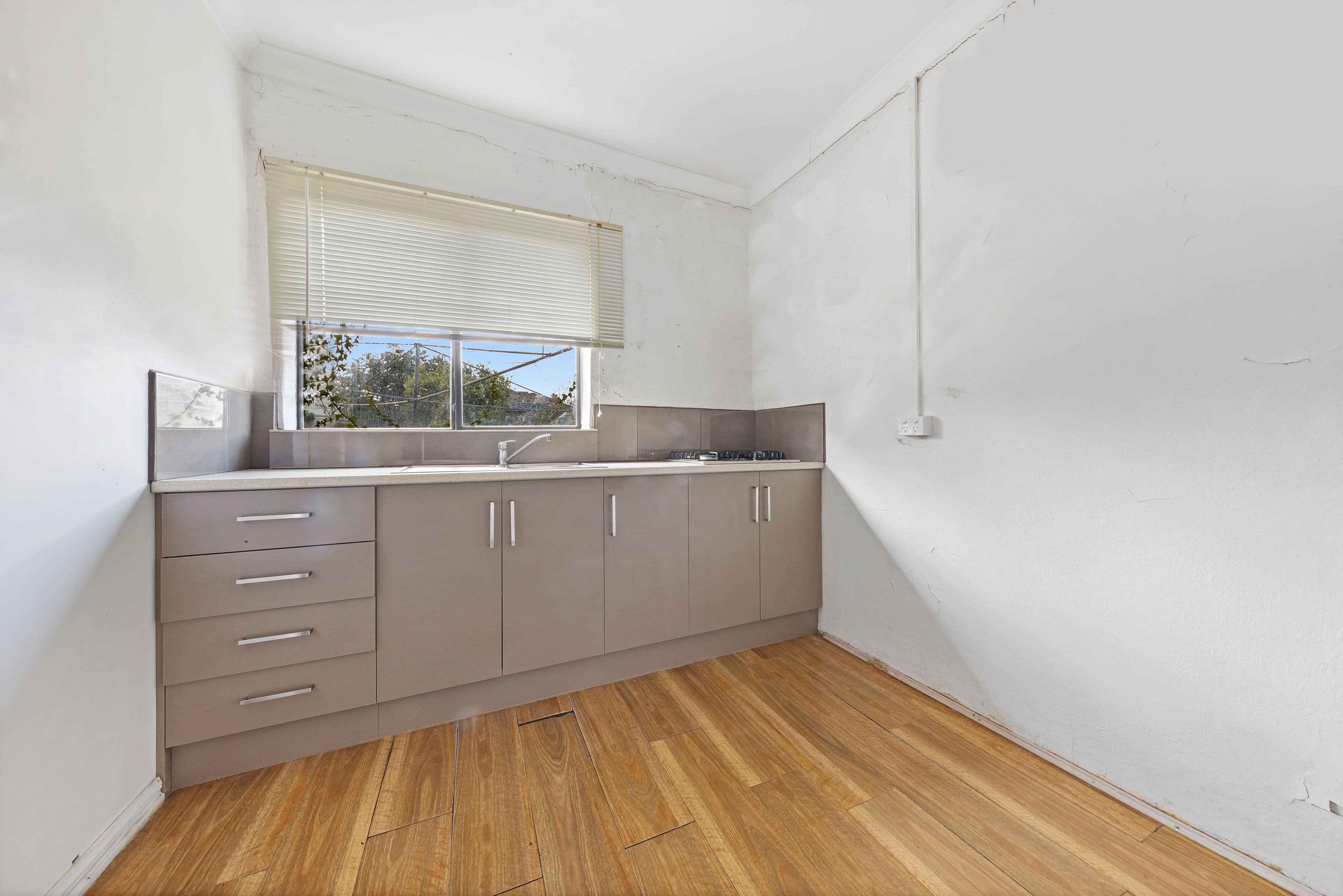 14 Erica Avenue, St Albans VIC 3021, St Albans - Thumbnail 8