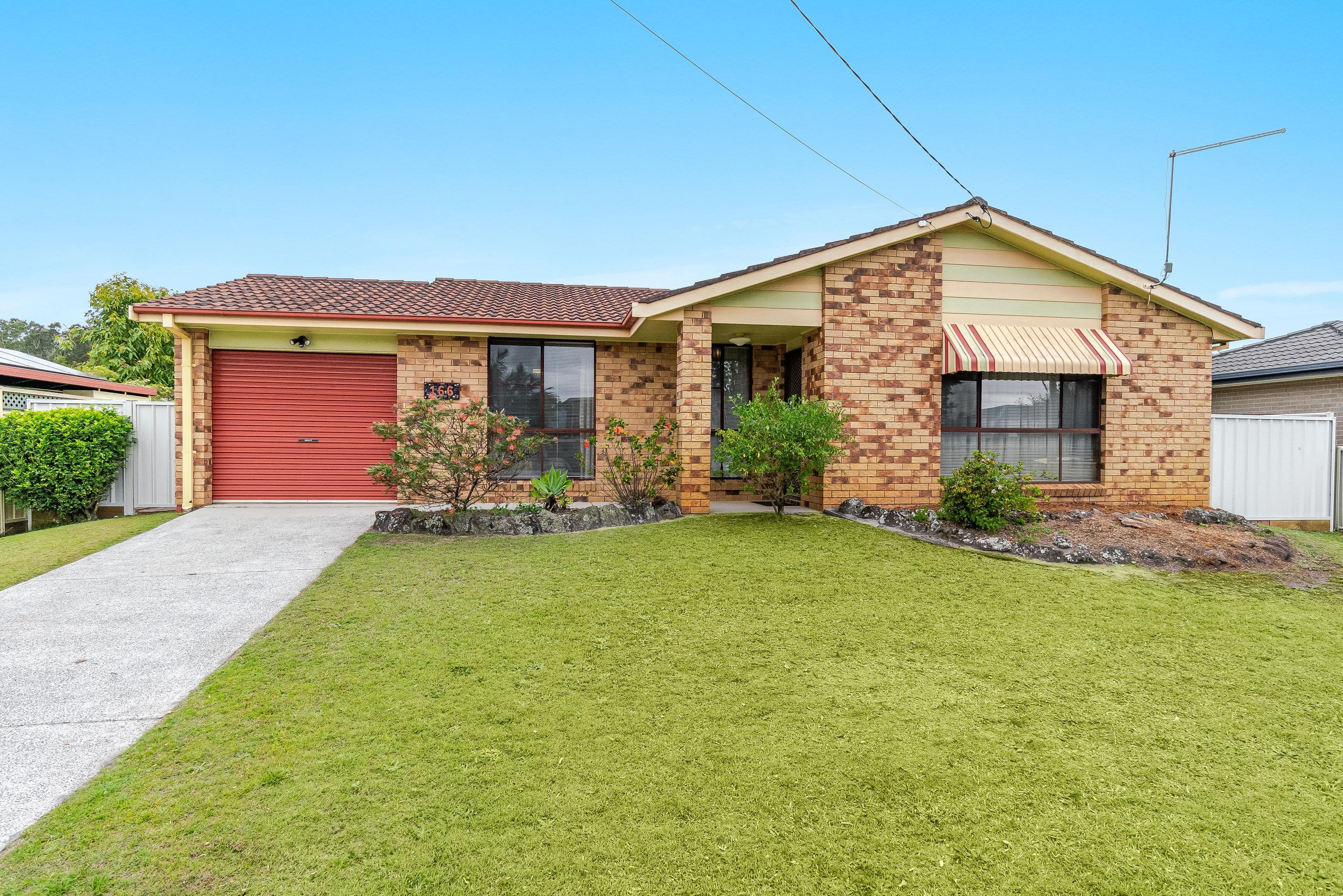 166 Yamba Road, Yamba NSW 2464, Yamba - Thumbnail 2