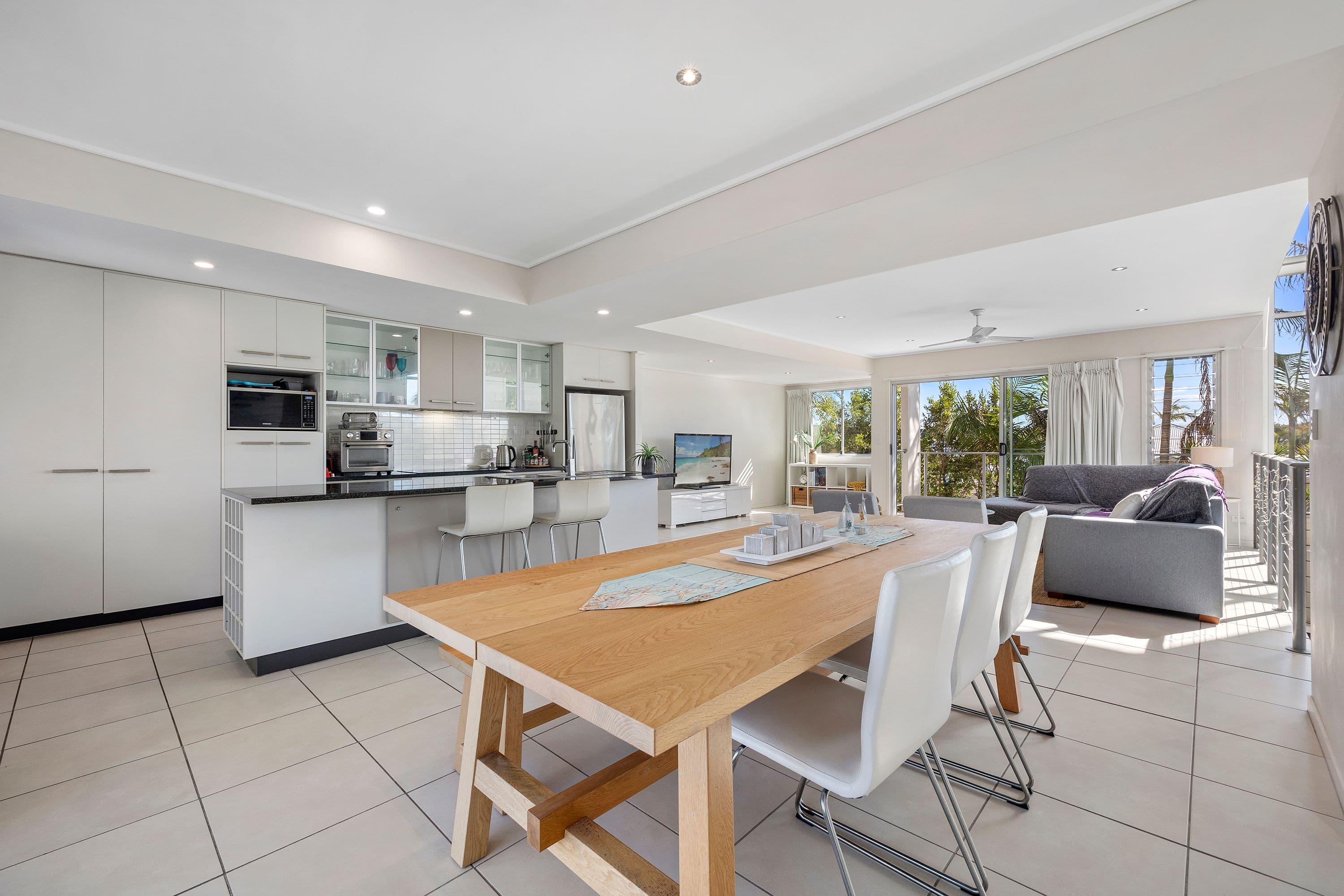 10 Grand Parade, Kawana Island QLD 4575, Kawana Island - Thumbnail 3