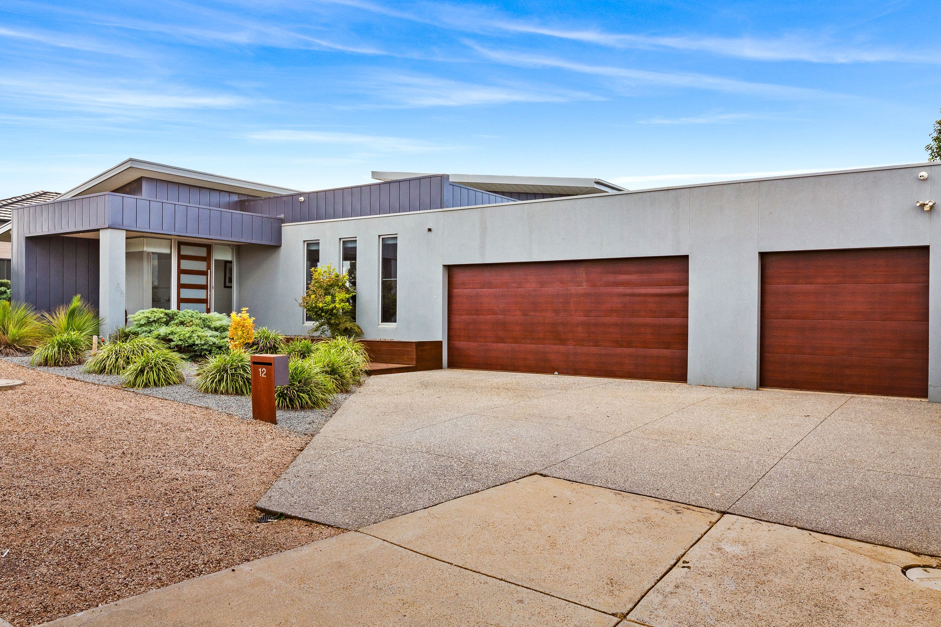 12 Simmons Drive, Bacchus Marsh VIC 3340, Bacchus Marsh - Thumbnail 2