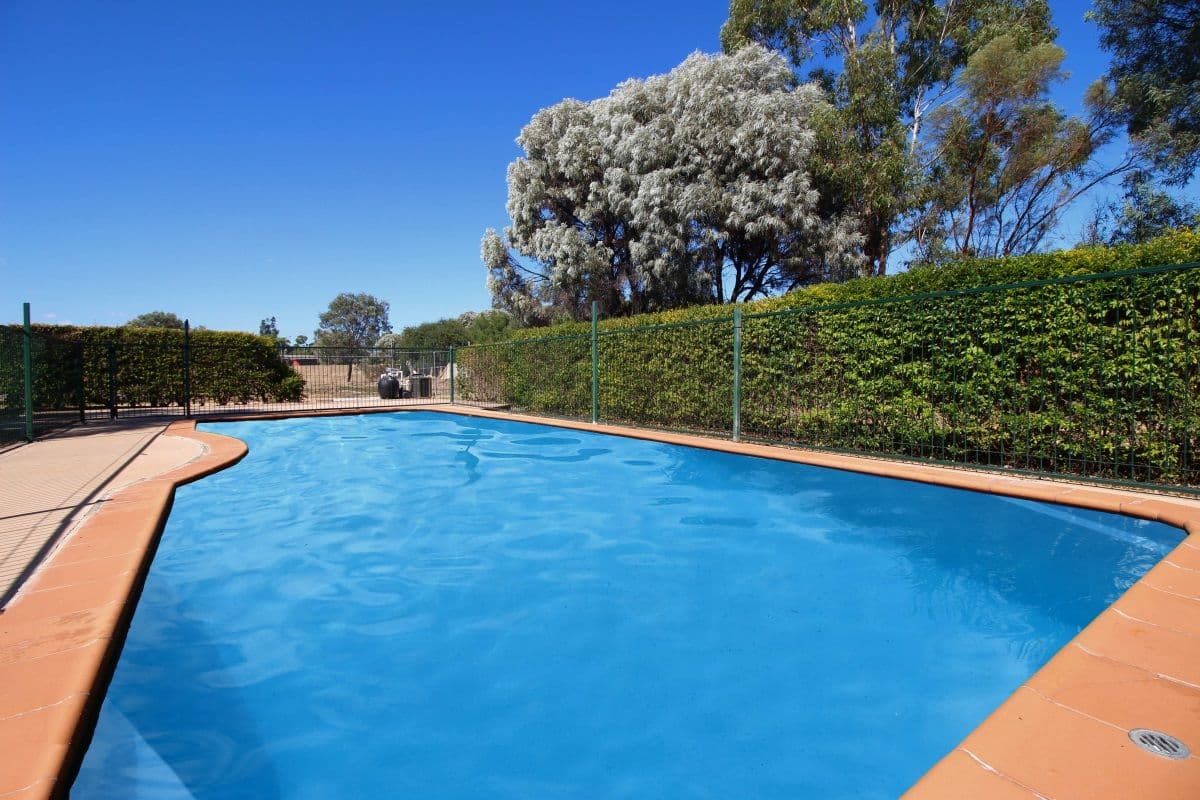 26 Gregory Highway, Emerald QLD 4720, Emerald - Thumbnail 2