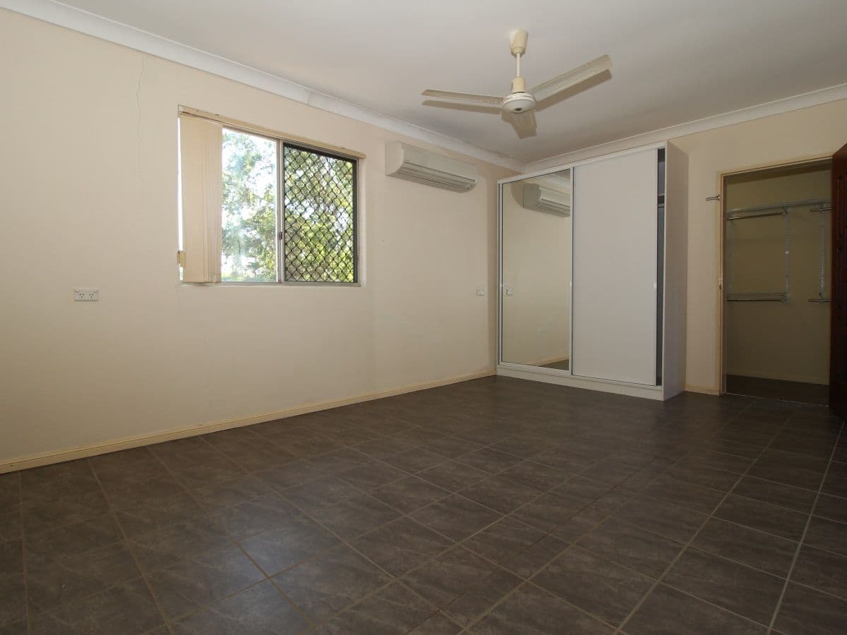 26 Gregory Highway, Emerald QLD 4720, Emerald - Thumbnail 8