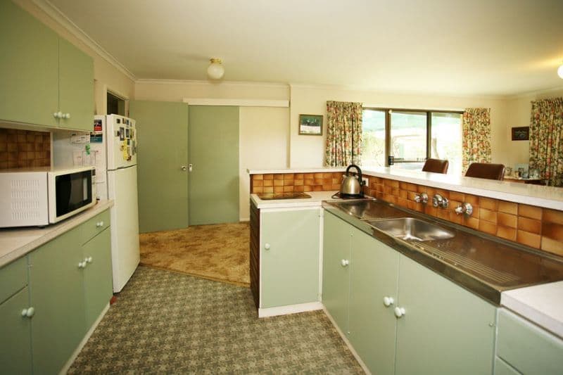 8 Huxley Avenue, MULGRAVE VIC 3170, Mulgrave - Thumbnail 2