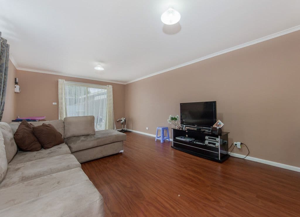 13 Avondale Avenue, St Albans VIC 3021, St Albans - Thumbnail 7