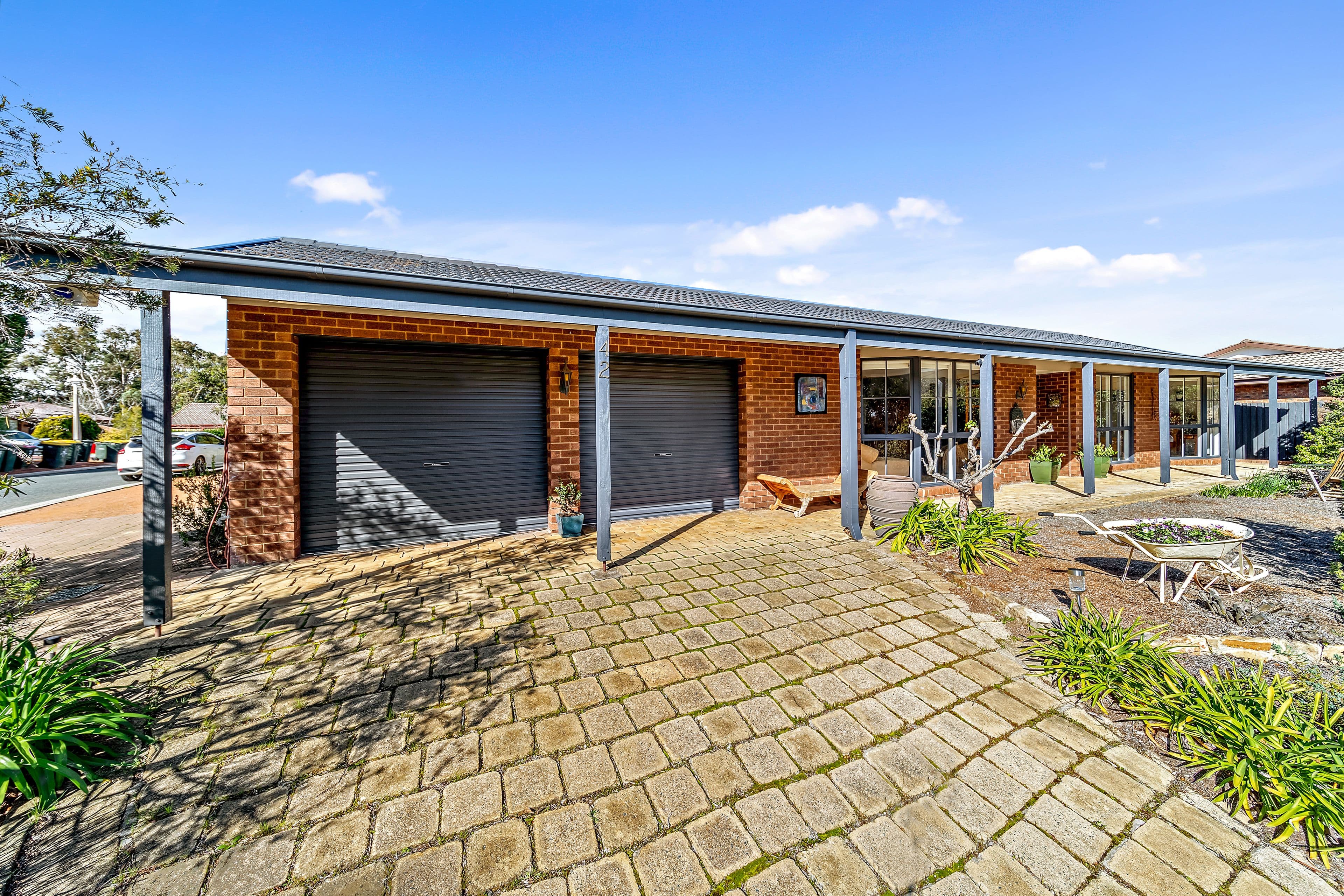 42 Dugdale Street, Cook ACT 2614, Cook - Thumbnail 2
