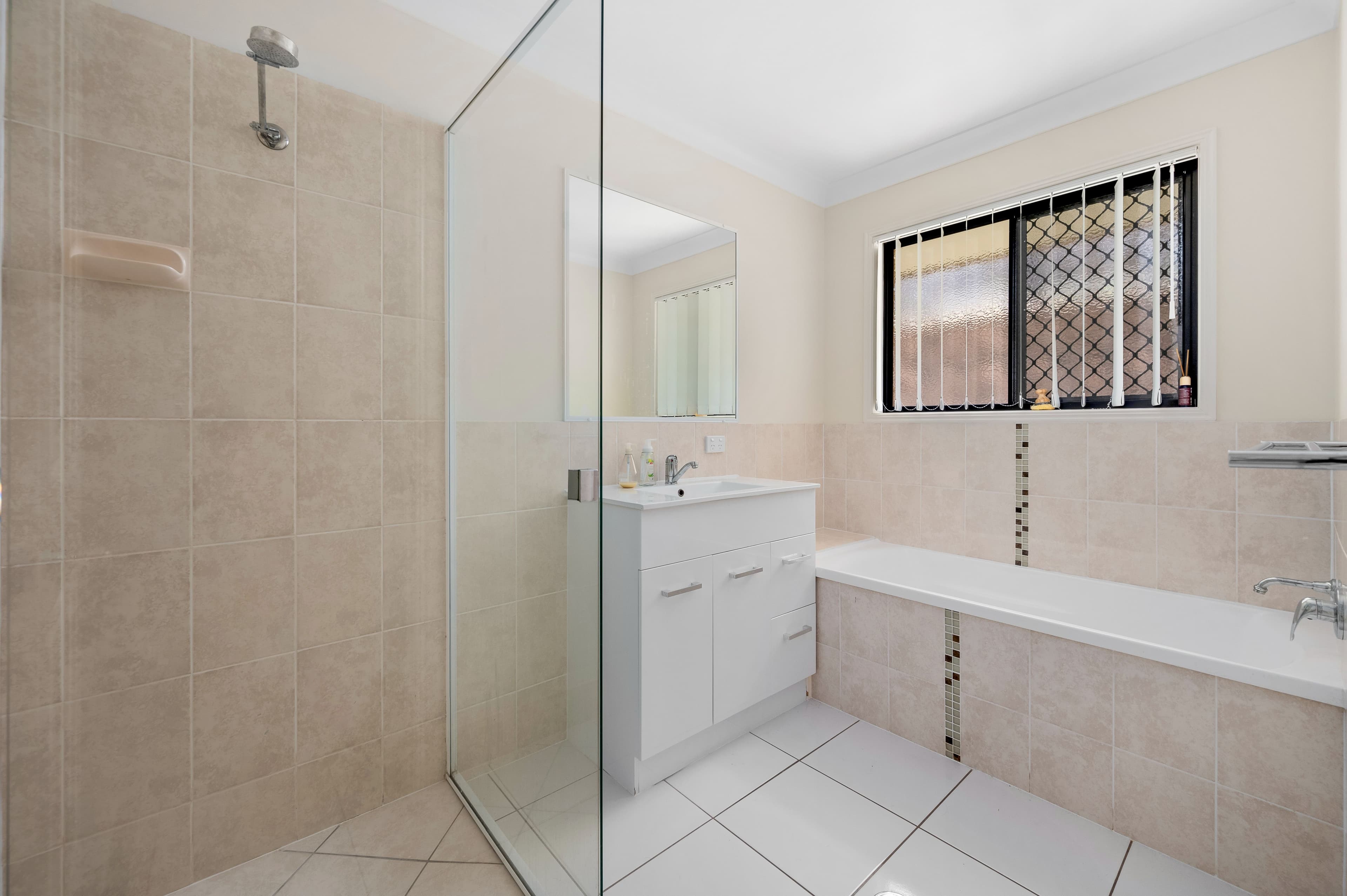 21 Cania Way, Clinton QLD 4680, Clinton - Thumbnail 5