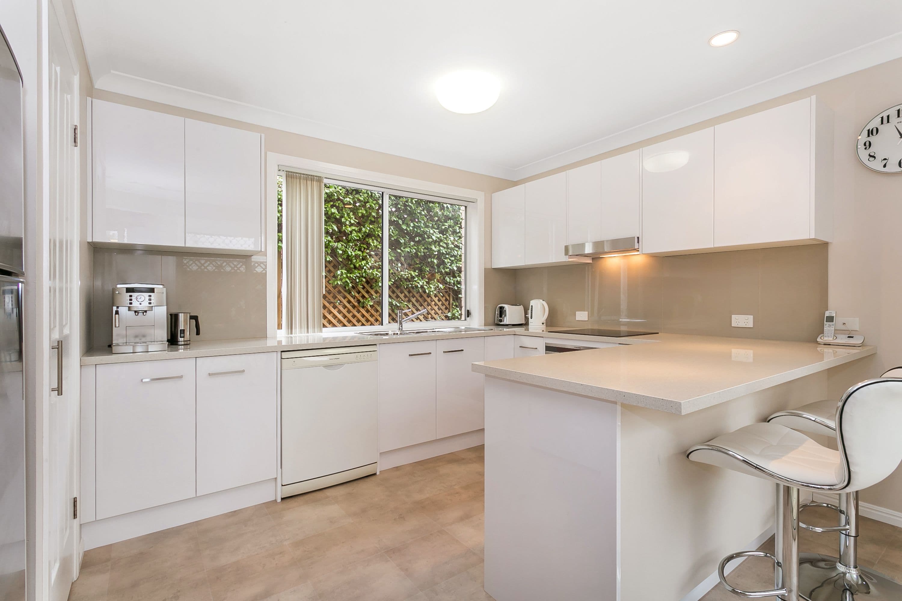 70 Gordon Terrace, Indooroopilly QLD 4068, Indooroopilly - Thumbnail 2