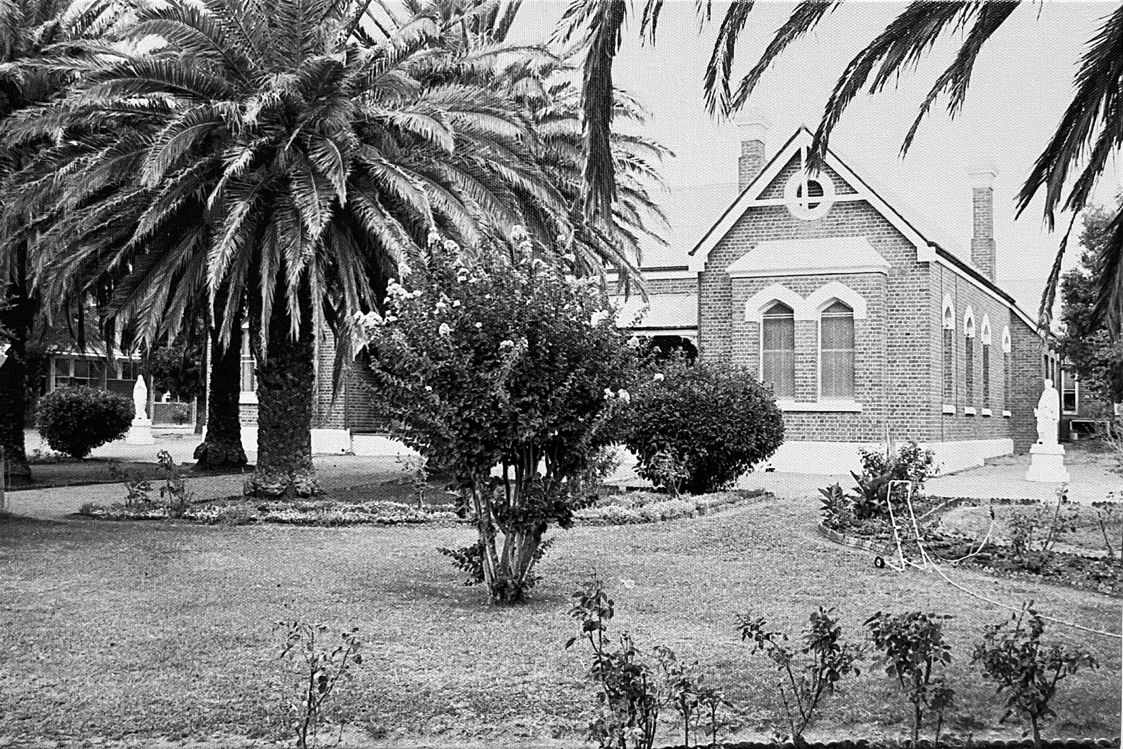 33 Newham Way, Altona Meadows - Thumbnail 2