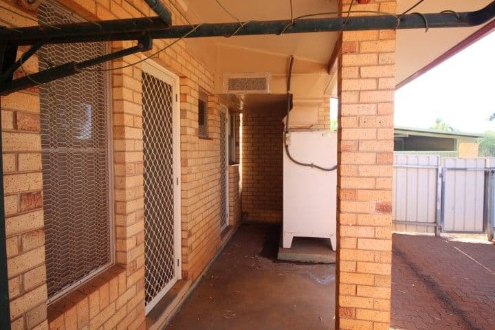 7 Sturt Place, South Hedland WA 6722, South Hedland - Thumbnail 4
