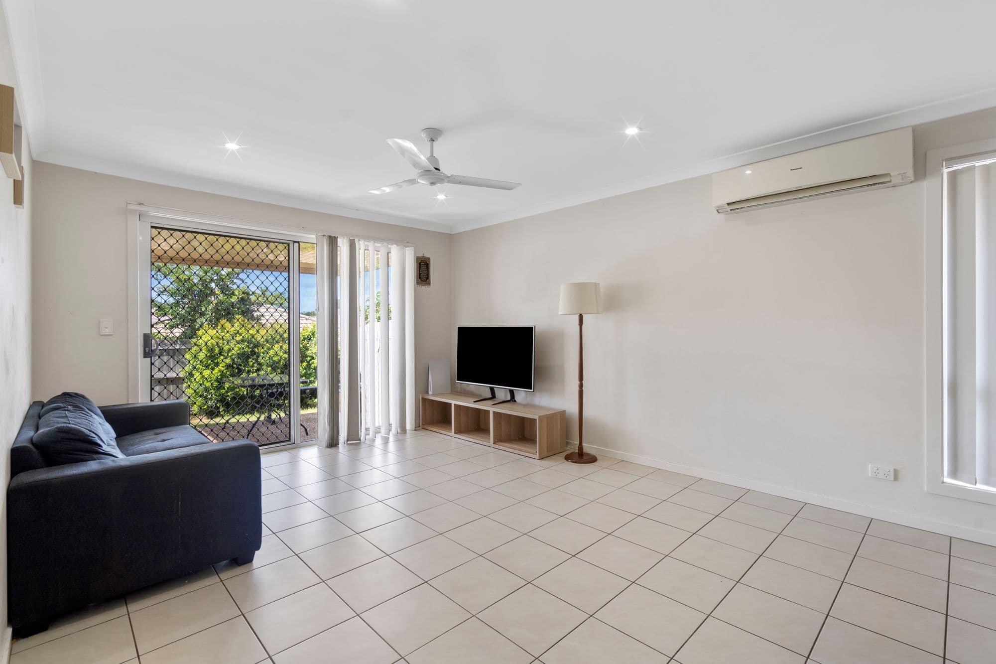 45 Huntley Crescent, Redbank Plains QLD 4301, Redbank Plains - Thumbnail 2