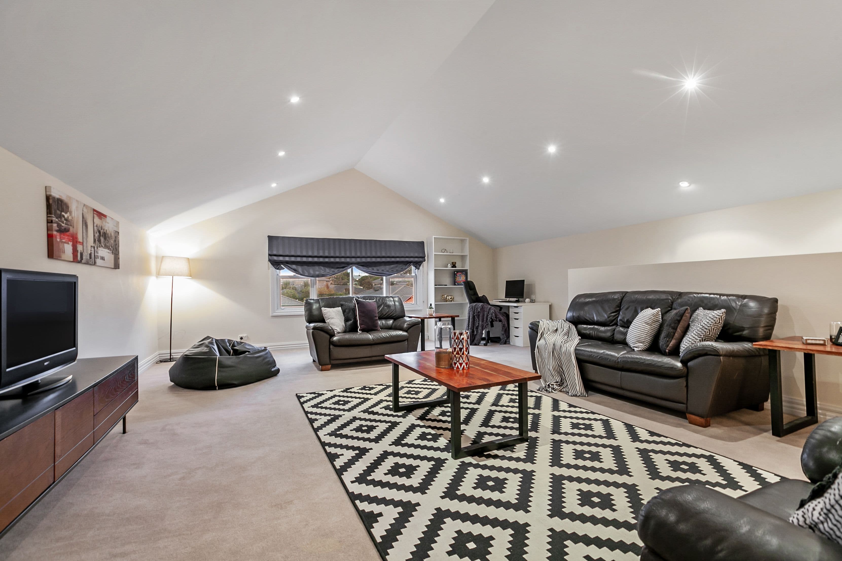 19 Kiora Avenue, Doreen VIC 3754, Doreen - Thumbnail 8