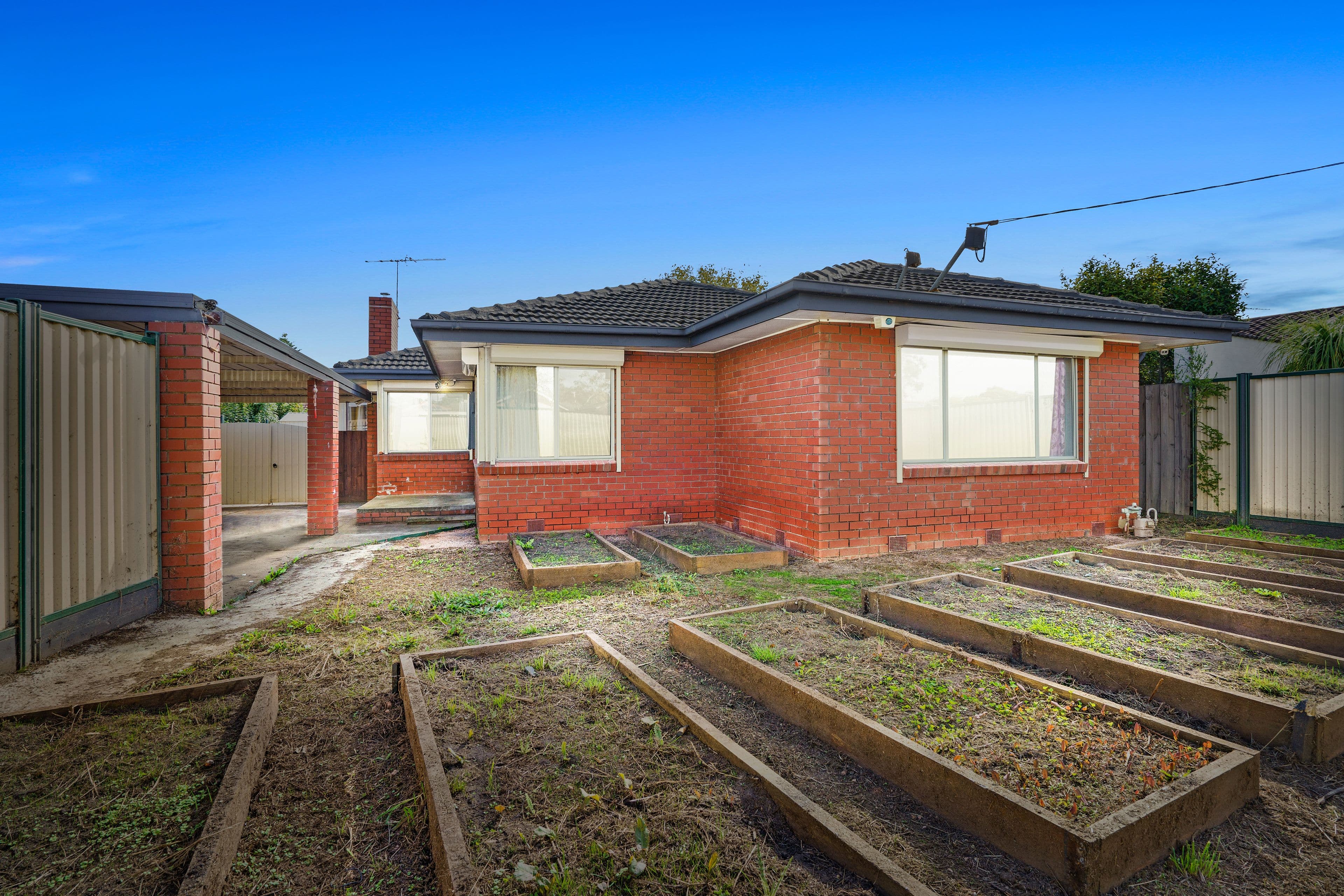 37 Ross Road, Altona North - Thumbnail 4
